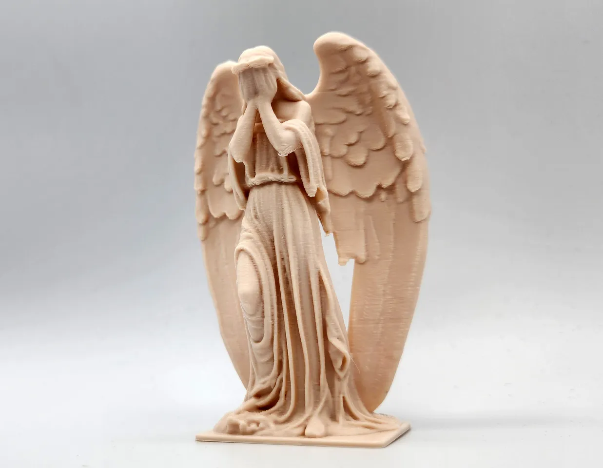Weeping Angel Statue by Triple G Workshop | Download free STL