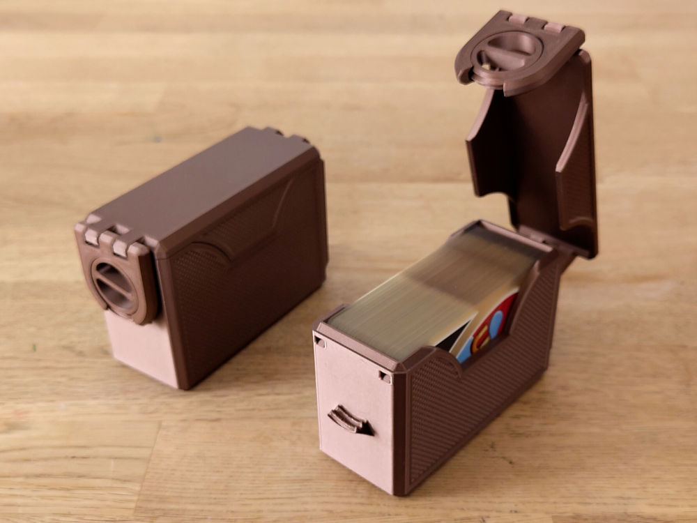 card vault compatible with UNO (TM) cards