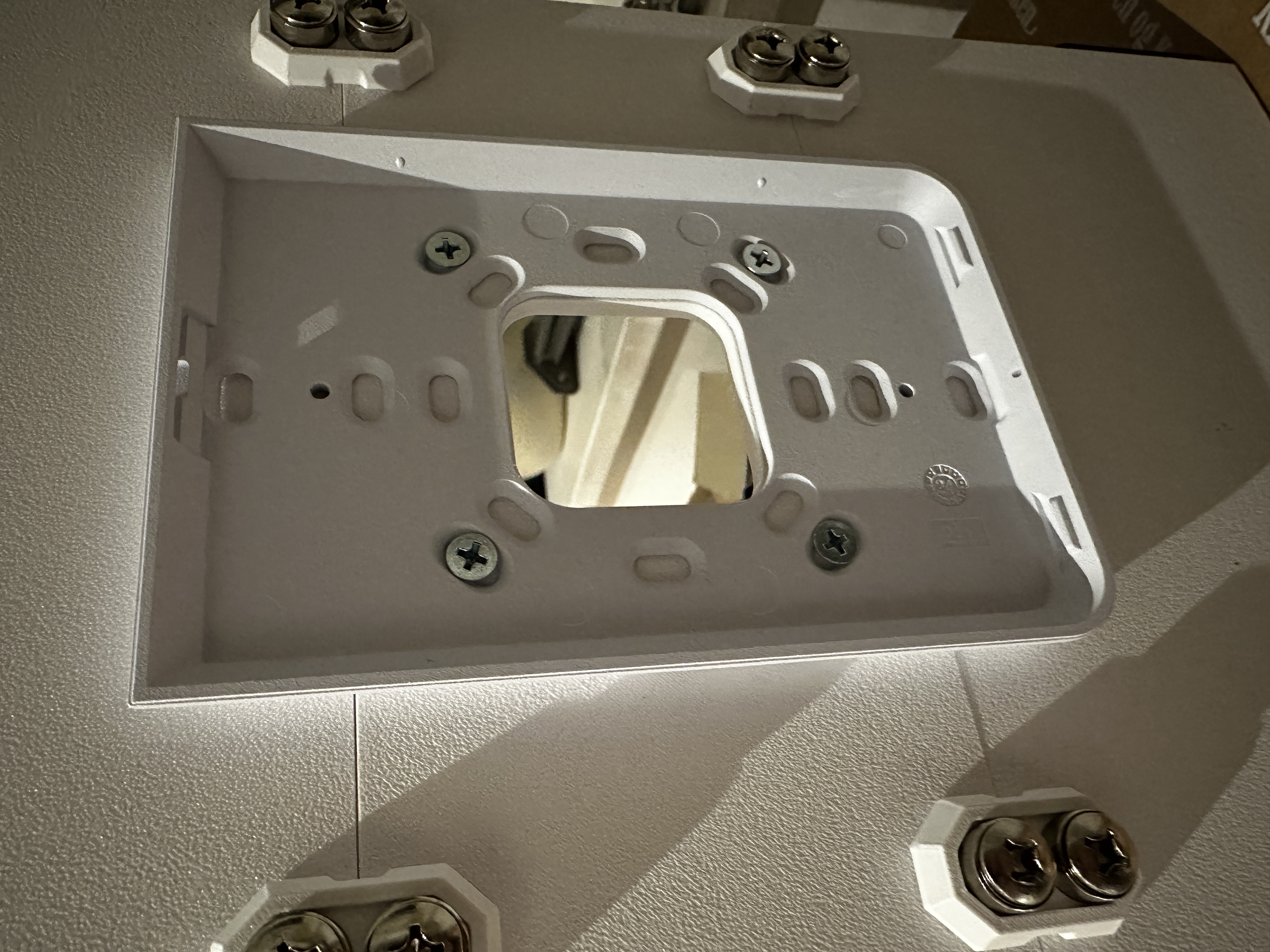 Unifi U6-IW side mount for Mod10