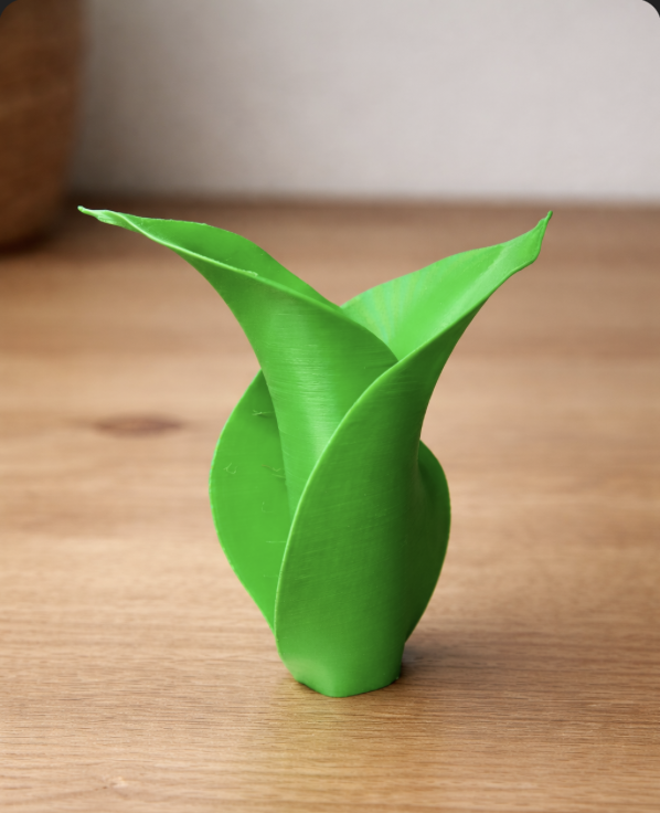 Leaf Inspired Vase — thumbnail 2