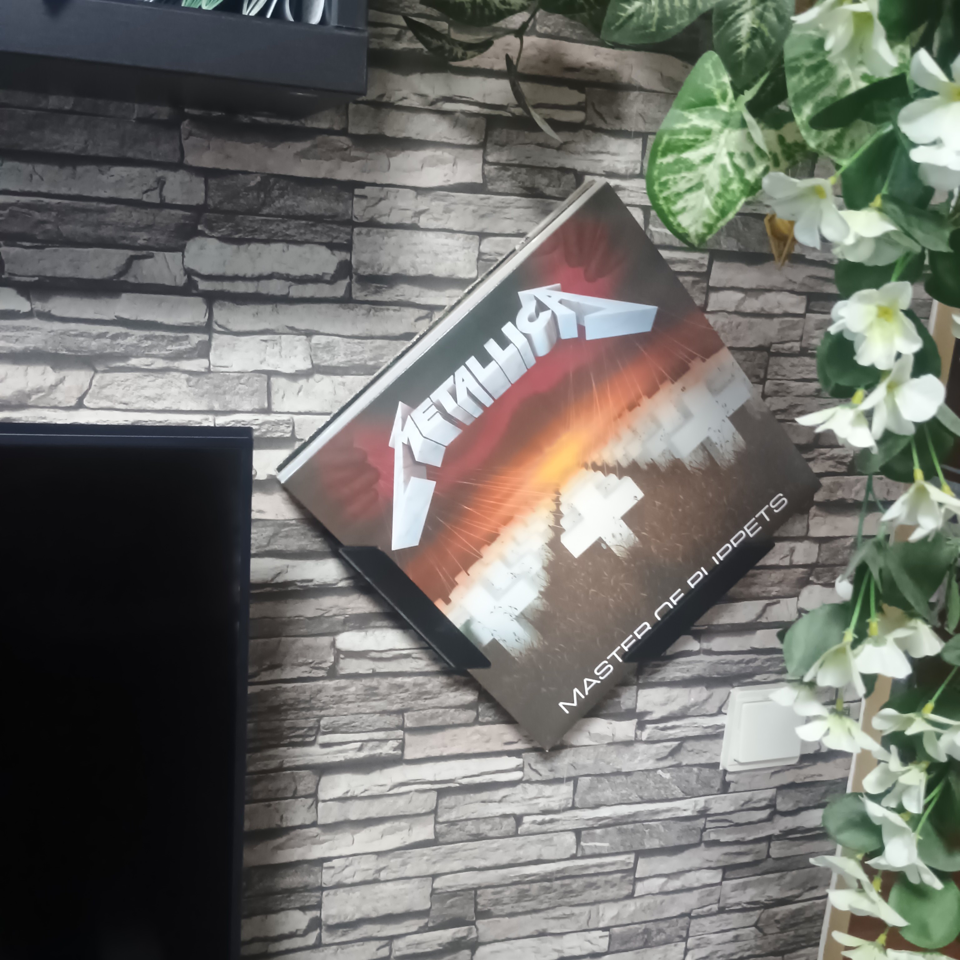 Floating record shelf