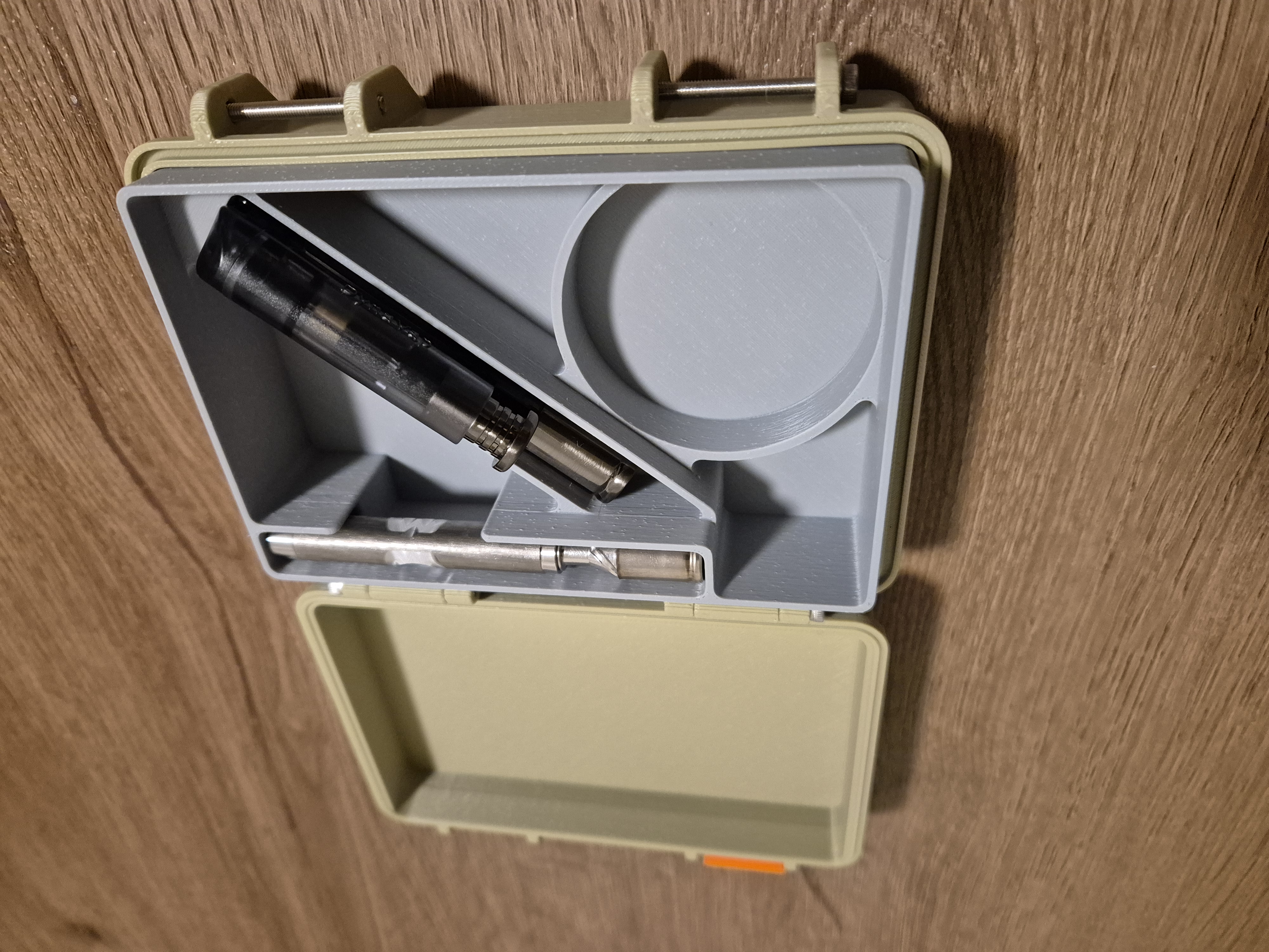 Miniatura 6 do modelo 3D The Schmoke Box