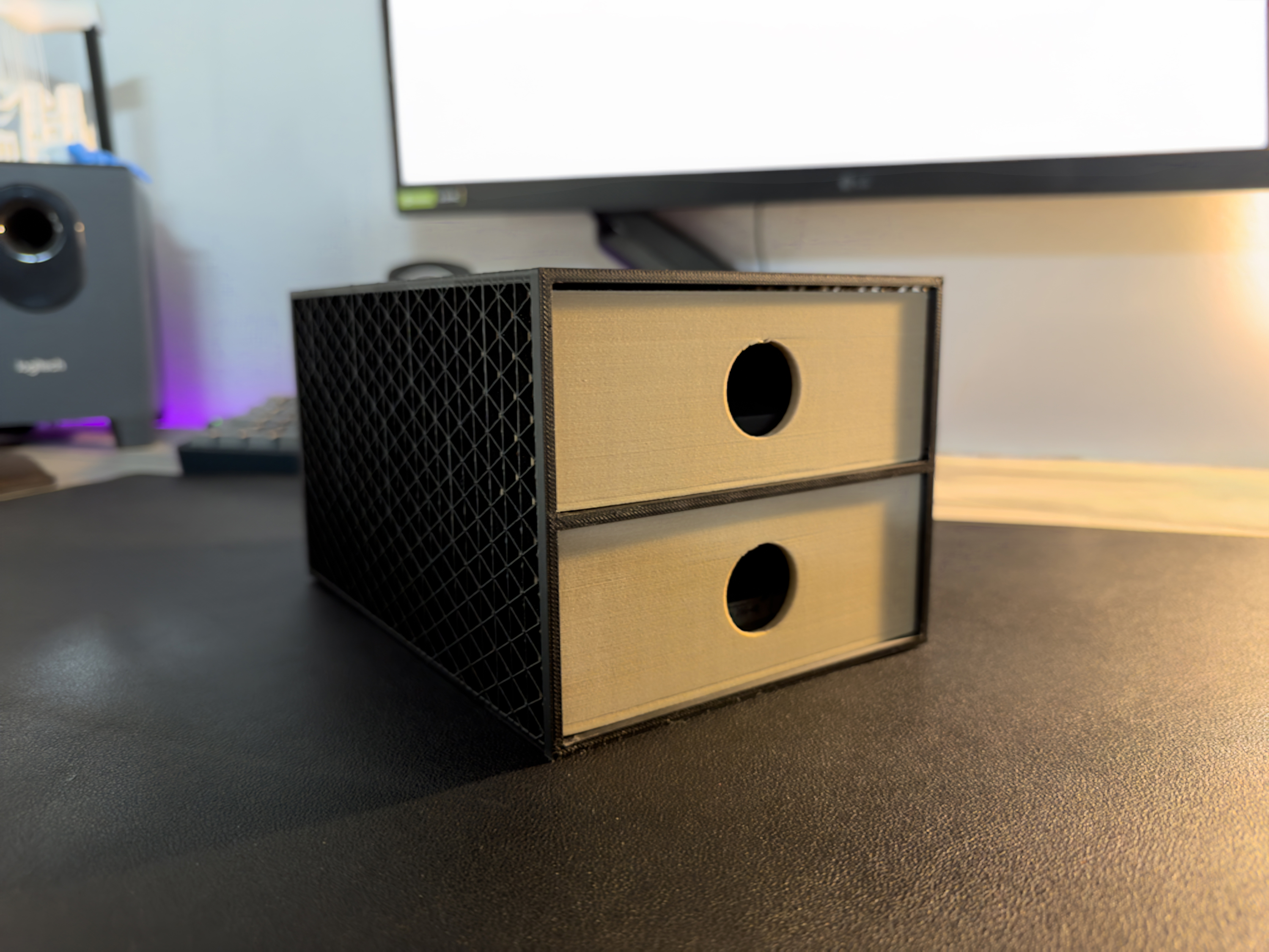 Modern Kumiko office desk organizer