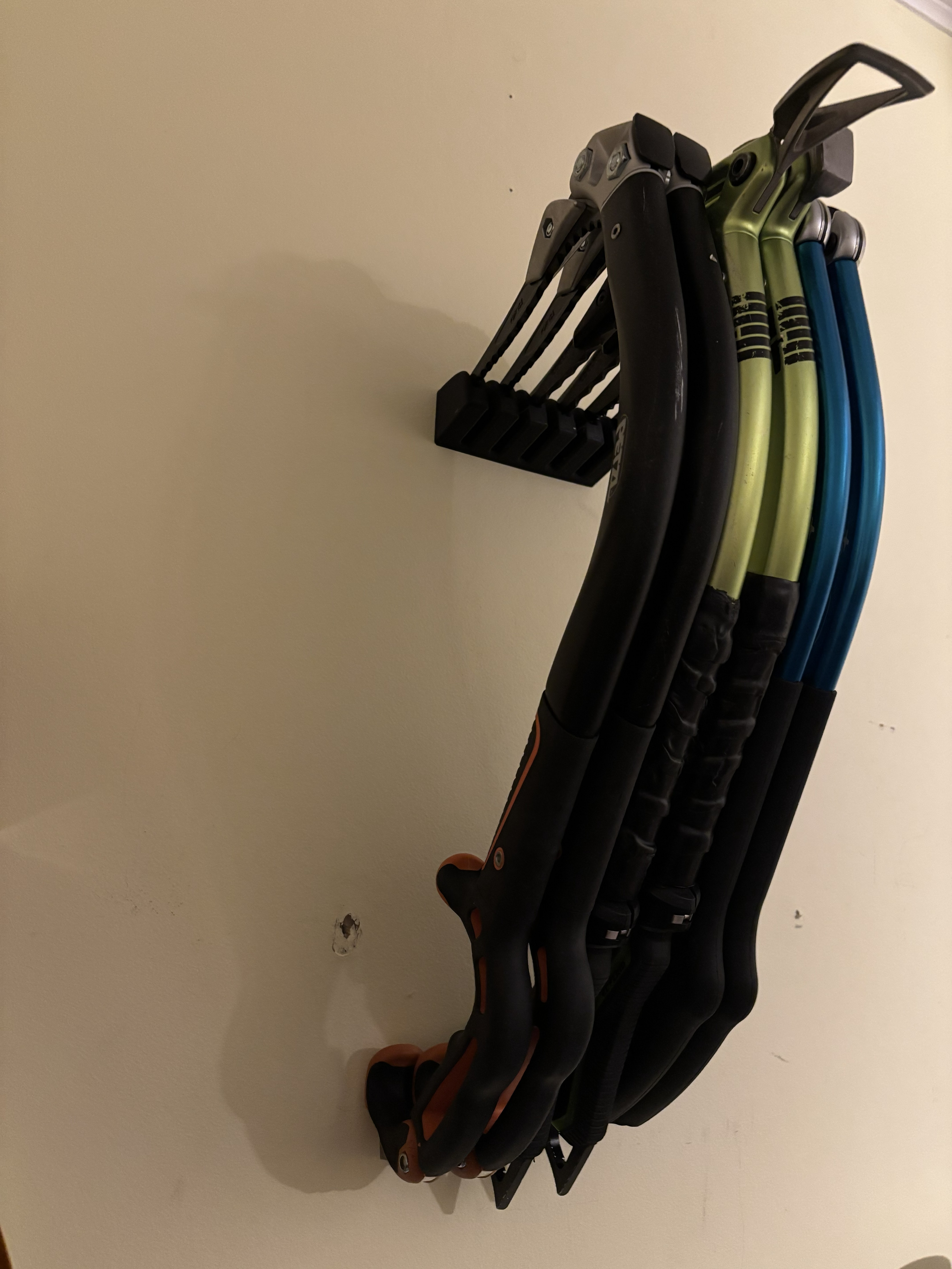 Ice Axe Holder