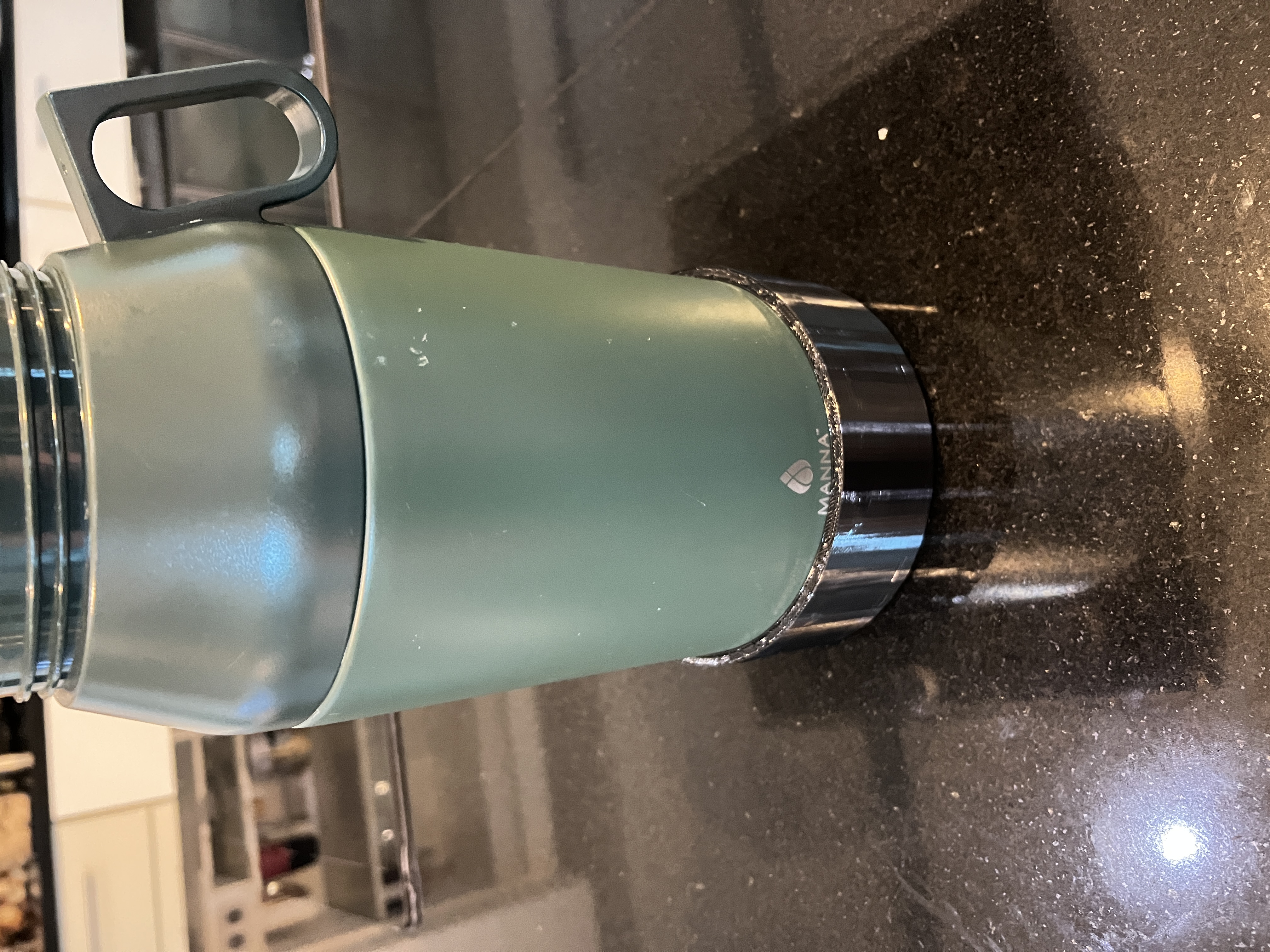 Manna 64oz Bottle Cushion