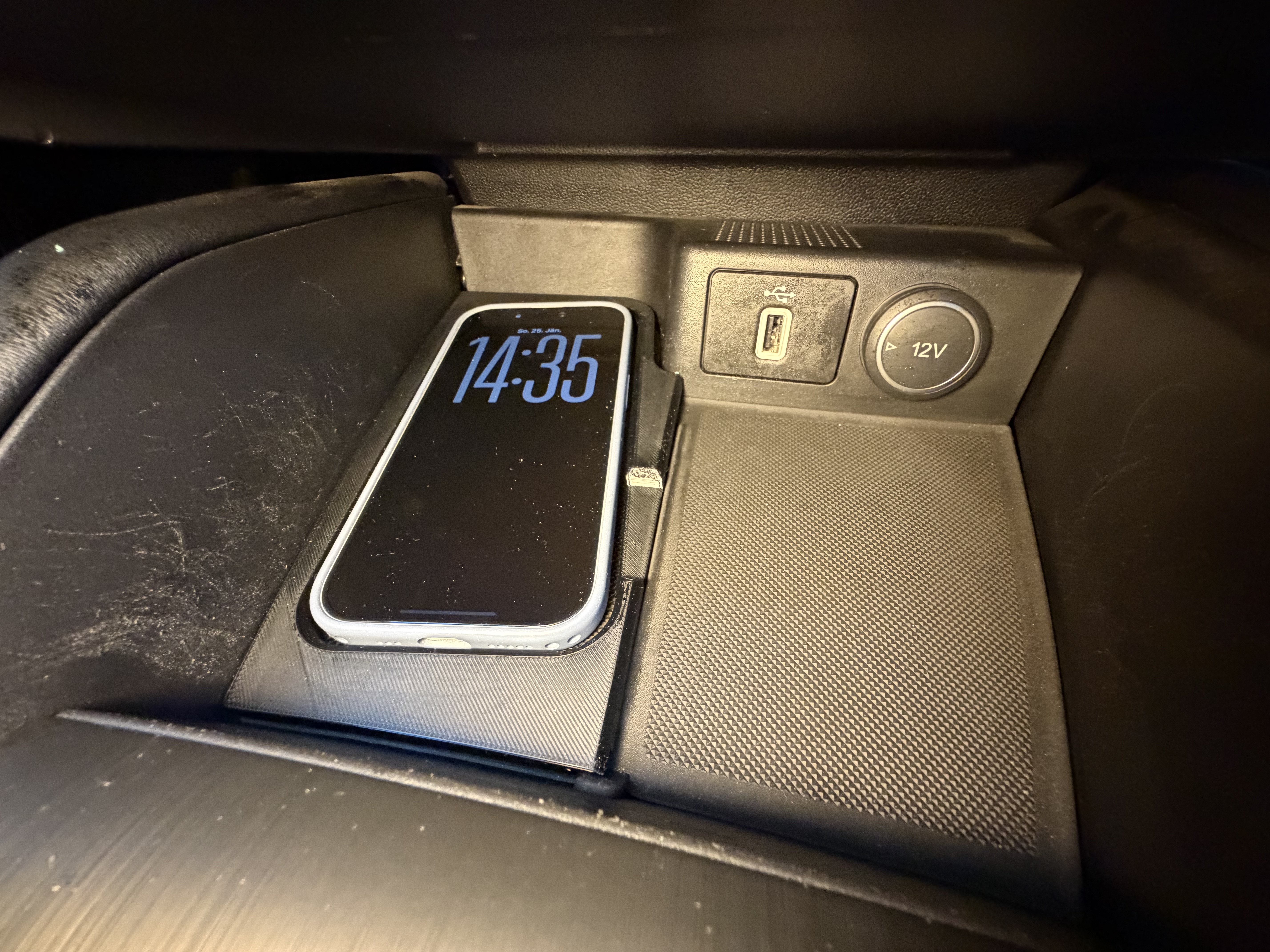 Wireless Charging Bracket - iPhone - Ford Focus — miniatura 3