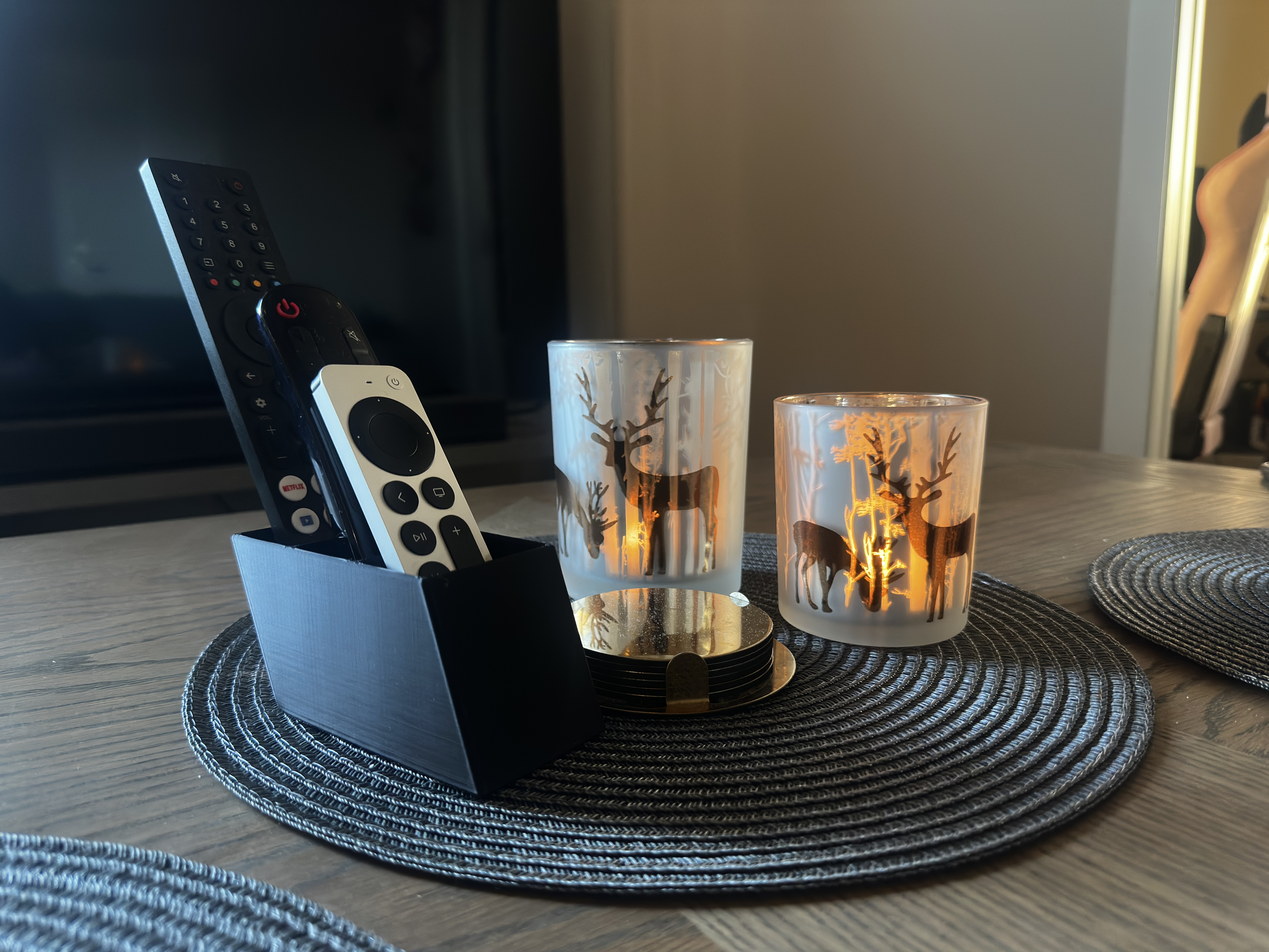 Minimalistic Remote Control Holder for 3 Remotes