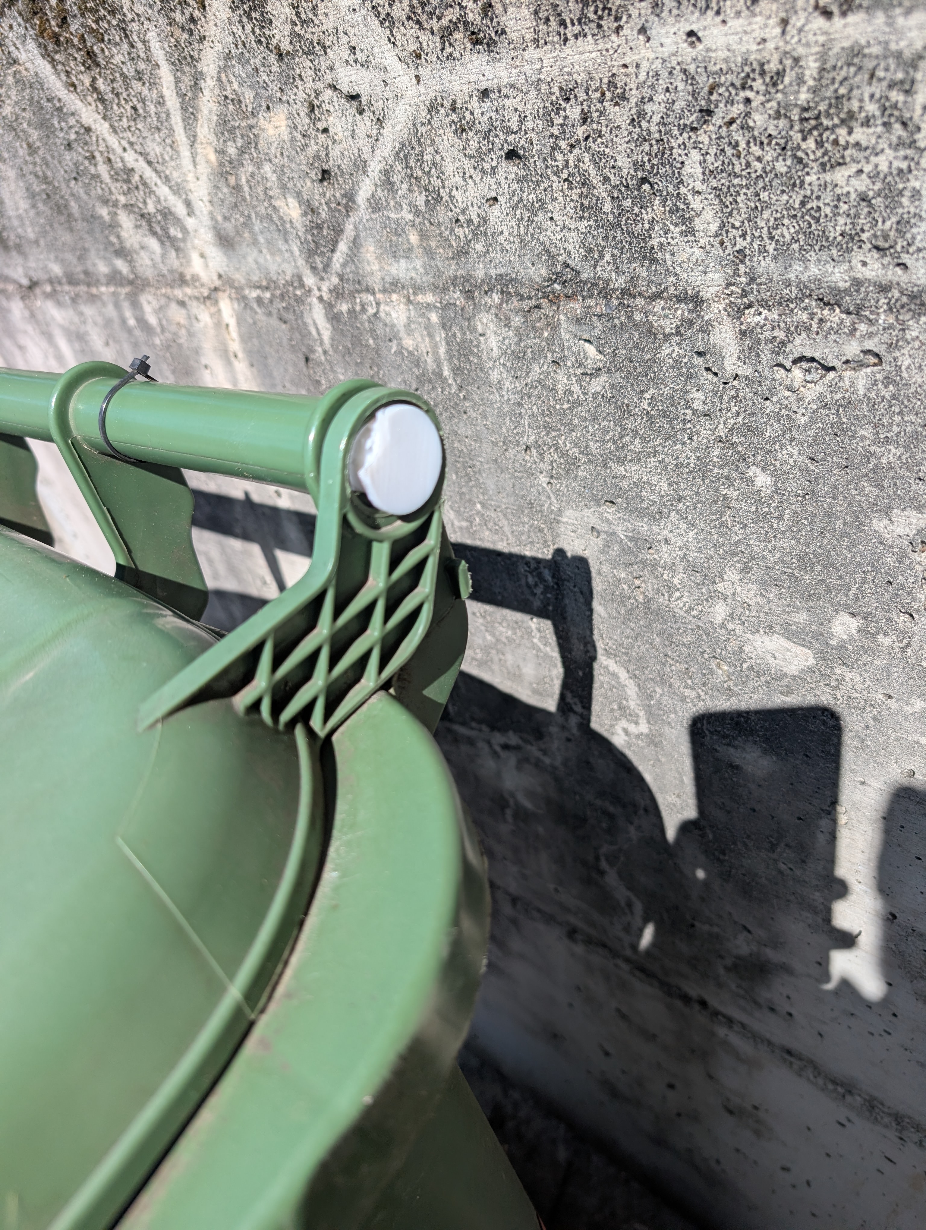 Perno coperchio/Deckelstift/Lid Hinge Pin 240L – JCoplastic / SEAB Alto Adige-Südtirol