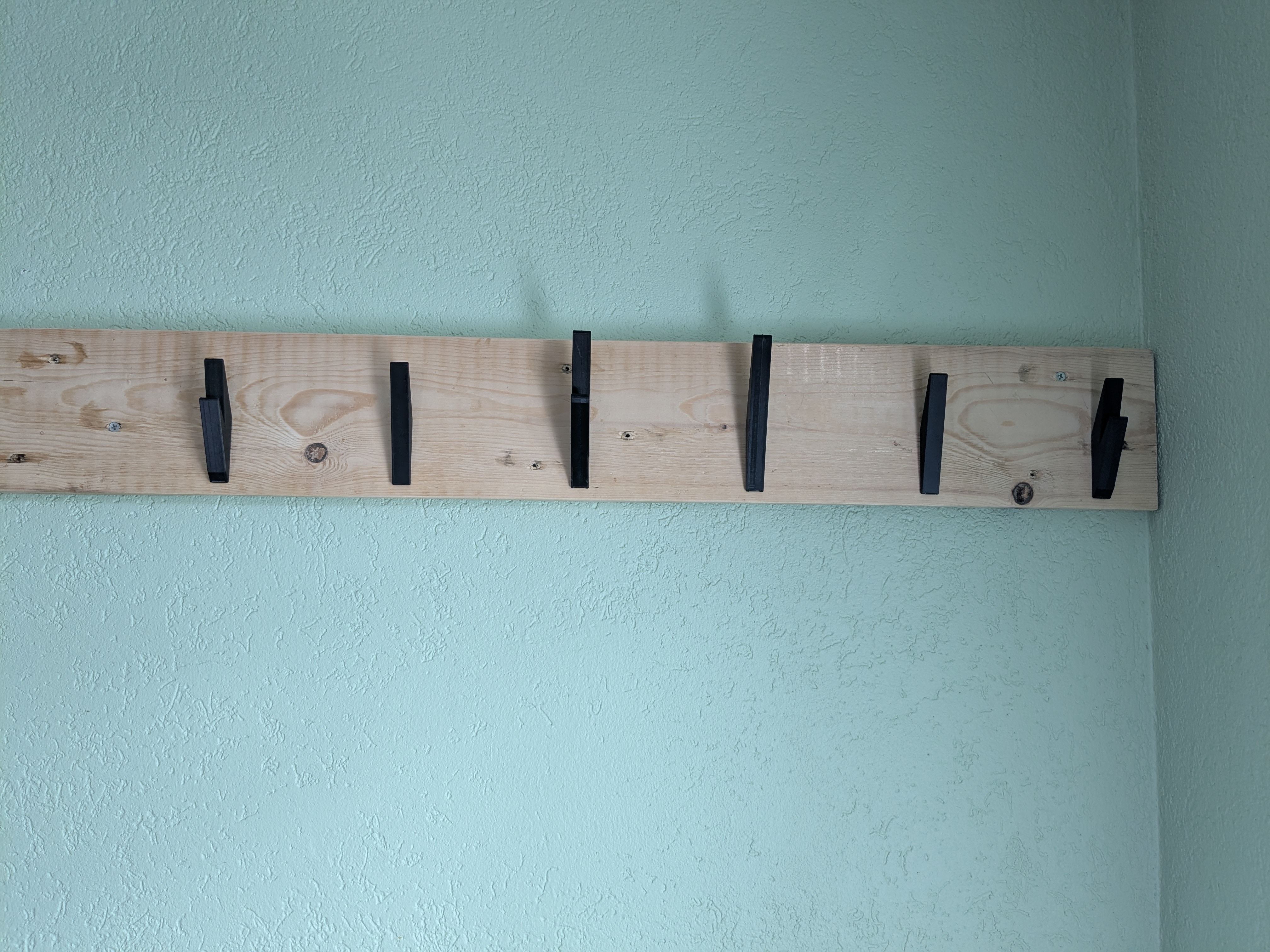 Miniatura 4 do modelo 3D modern simple wall hook doubled