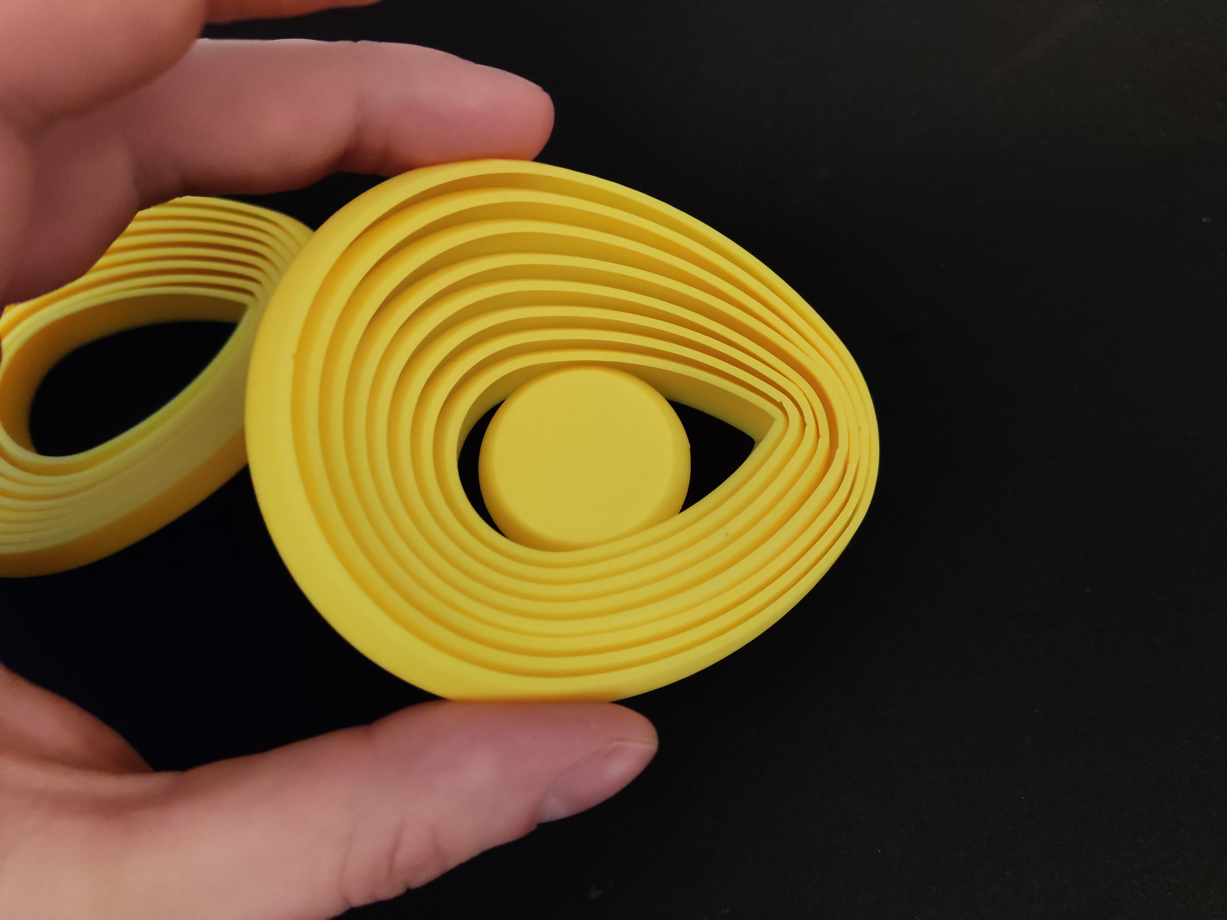Miniatura 3 do modelo 3D Layered Egg Fidget