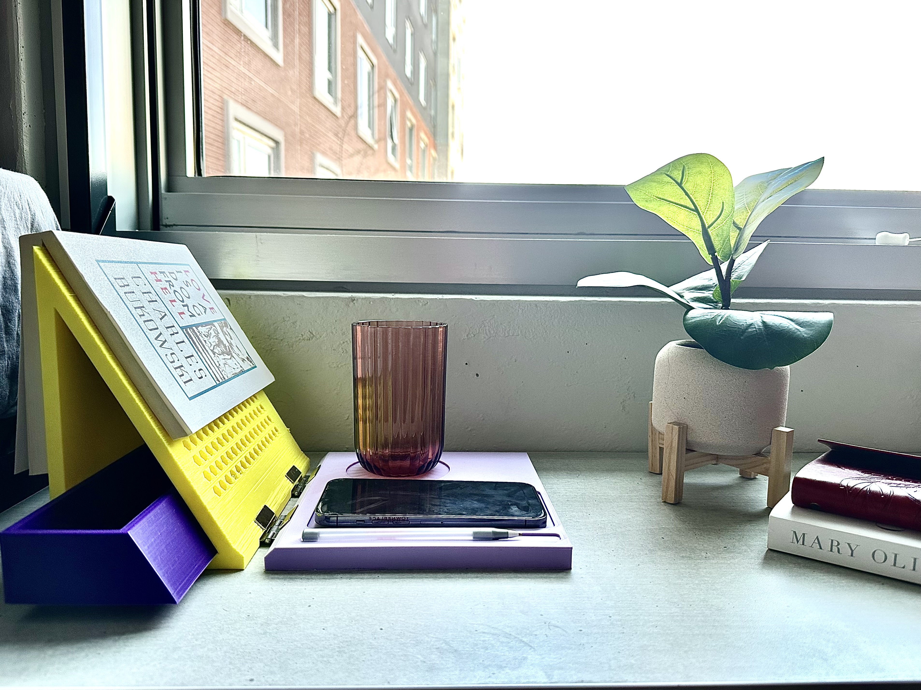 Contractable Book Holder 3D model