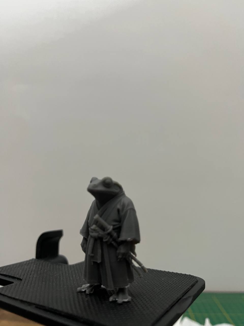 Miniatura 2 do modelo 3D Samurai Frog Miniature