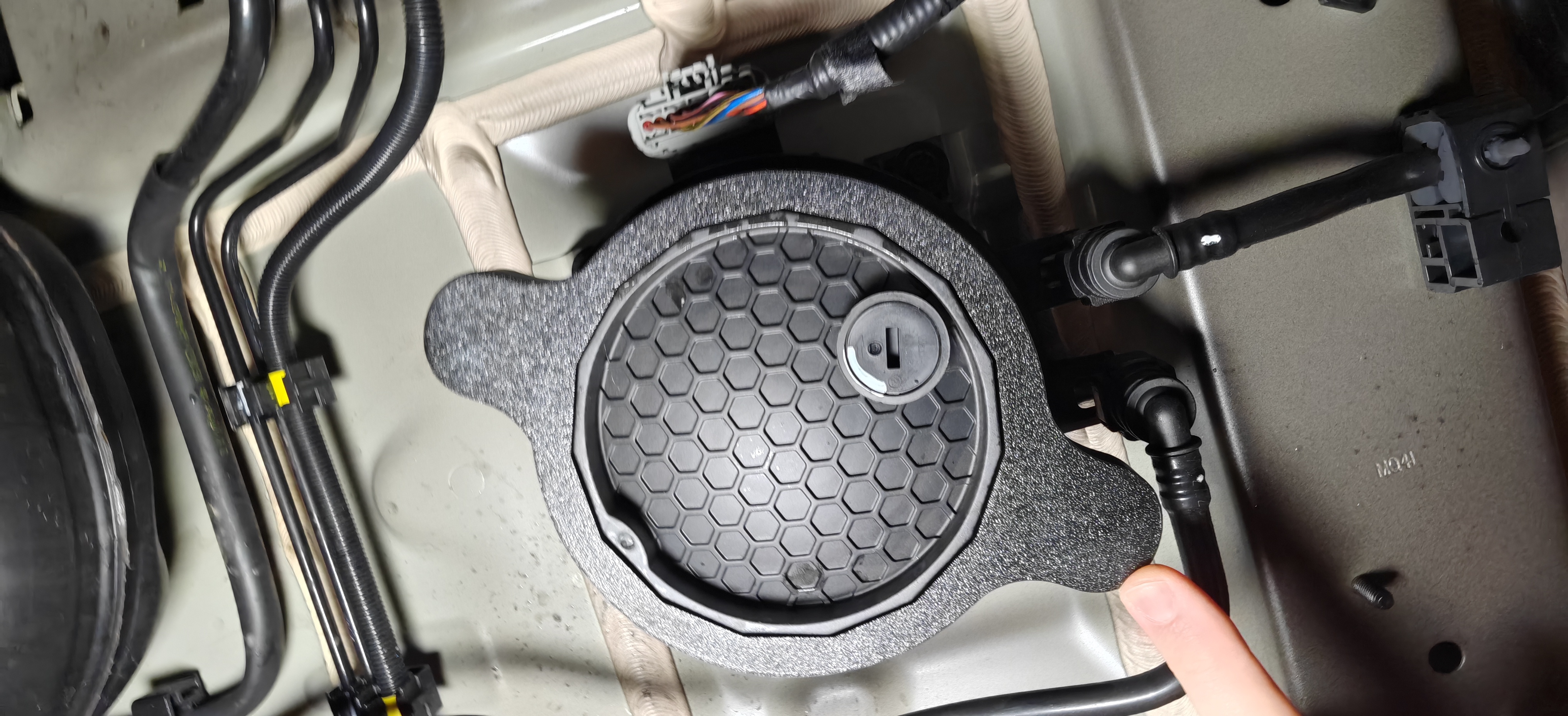 KIA Sorento IV MQ4 fuel filter tool