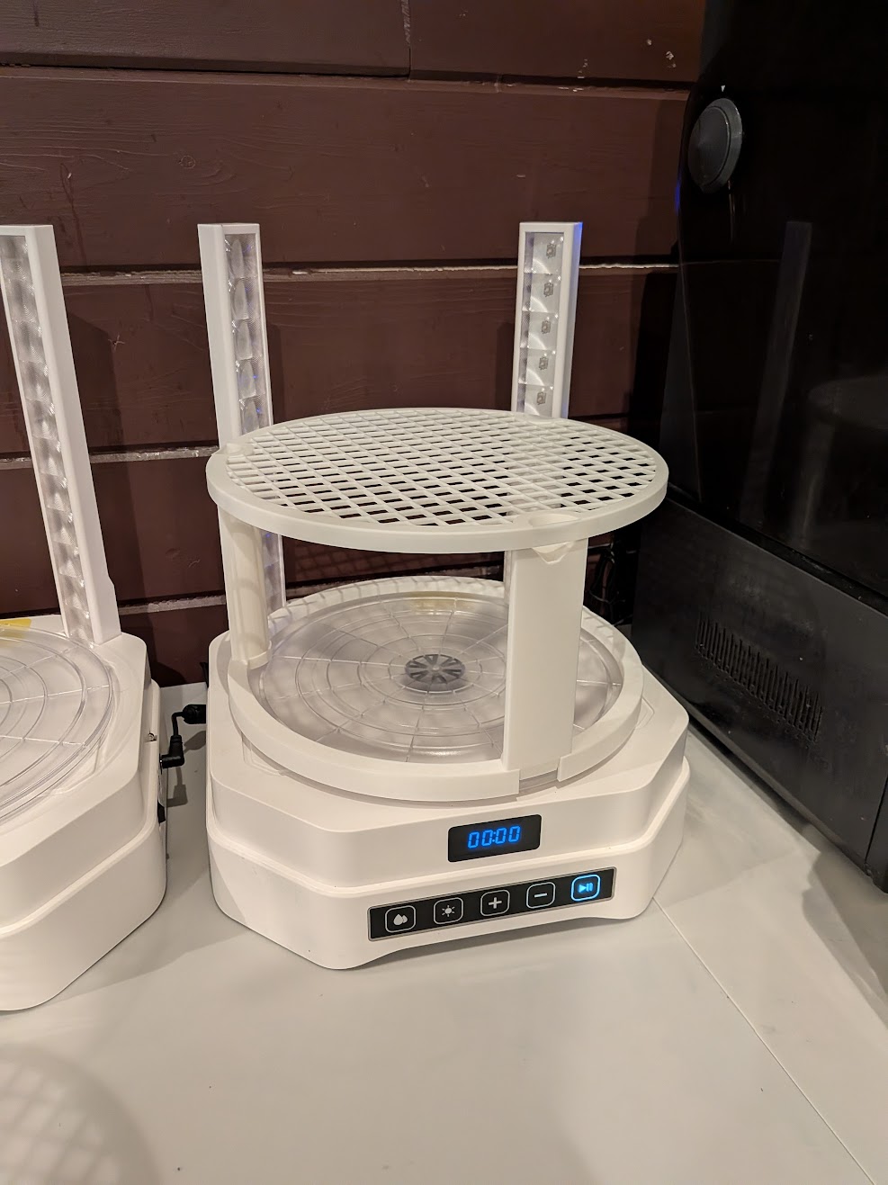 Miniatura 2 do modelo 3D Stackable riser/turntable for resin 3d printer UV curing stations
