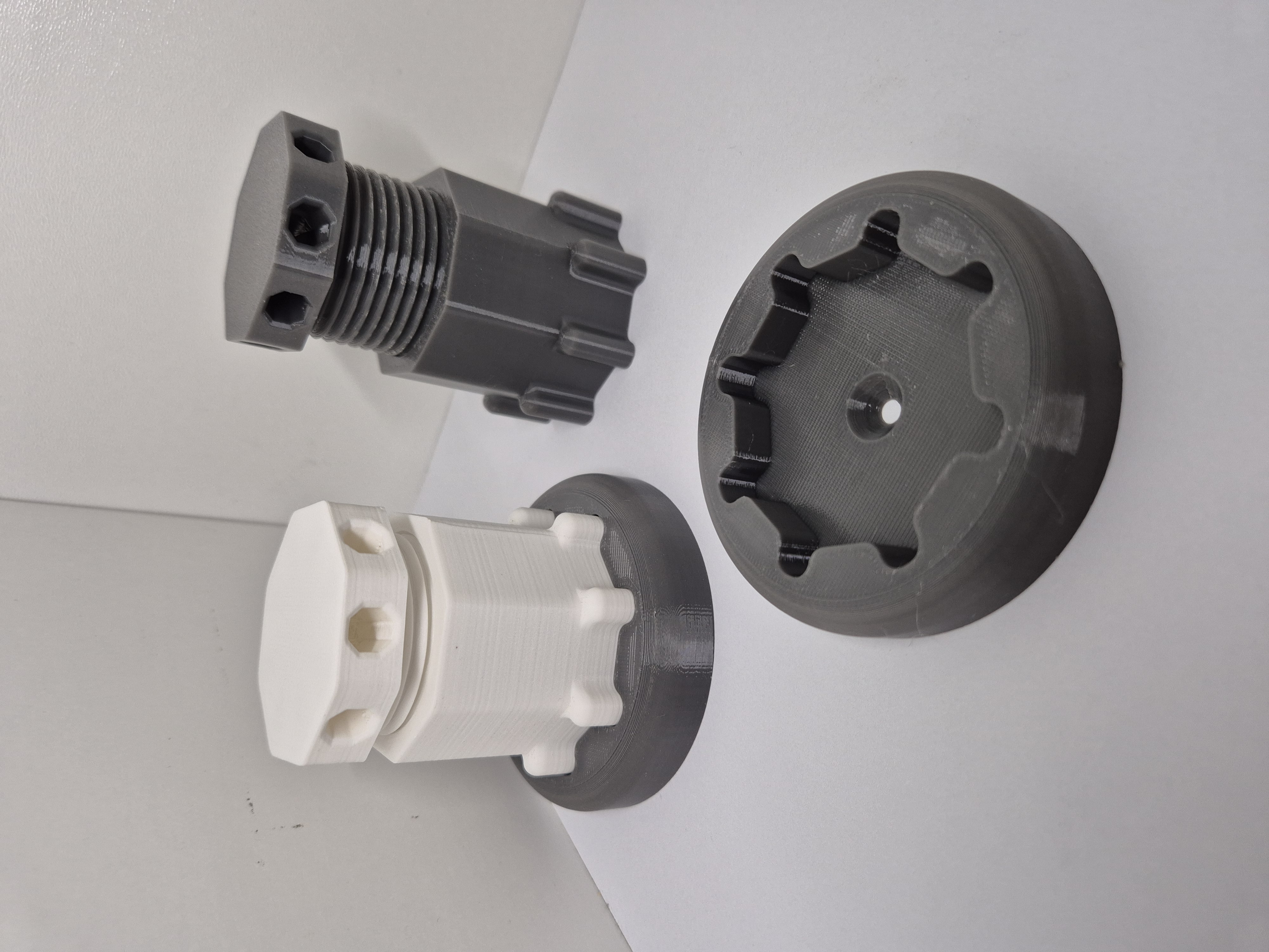 Baseplate for "Adjustable Height Support" from @happymaker