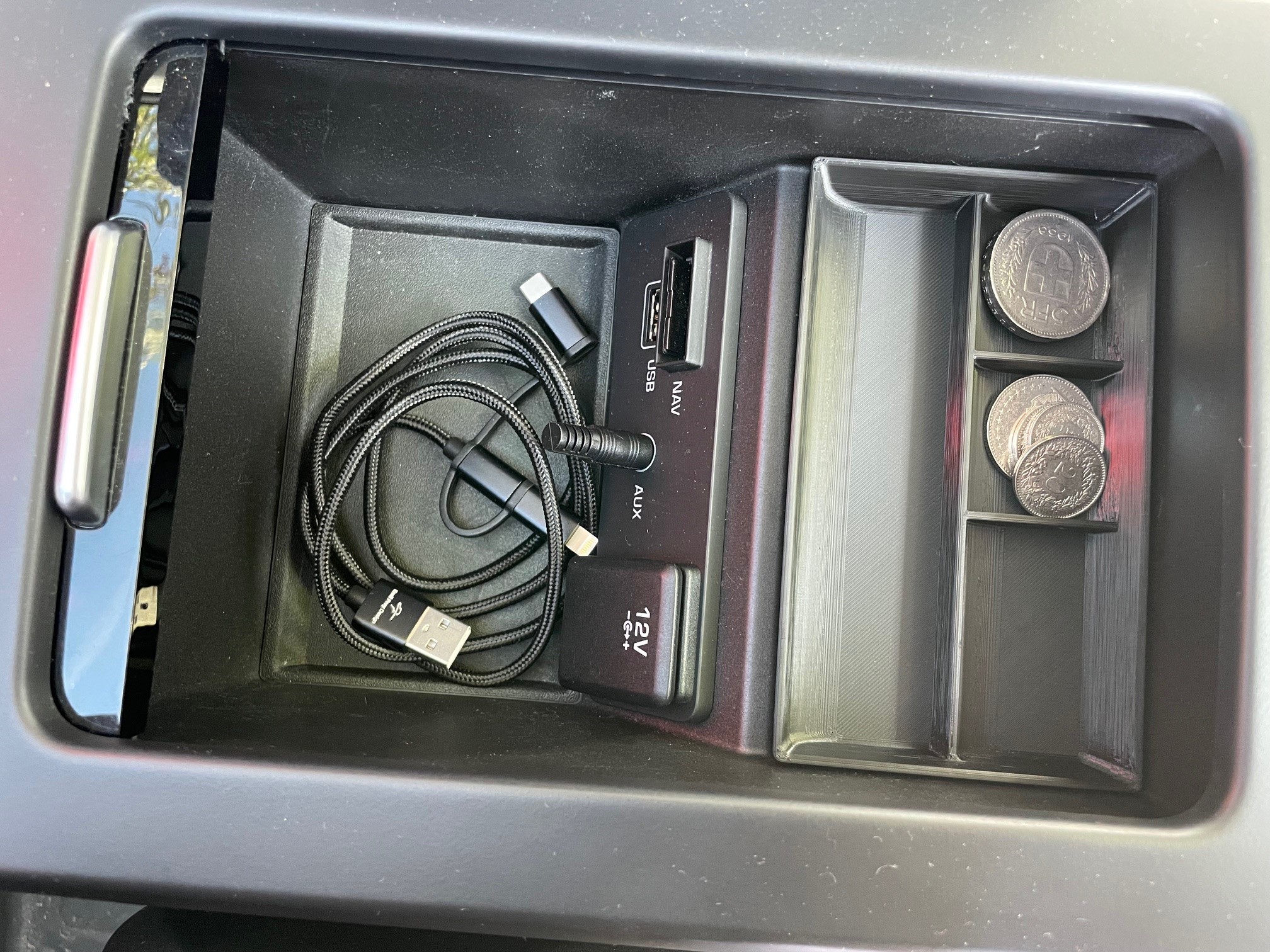 Tray for Land Rover Discovery Sport L550