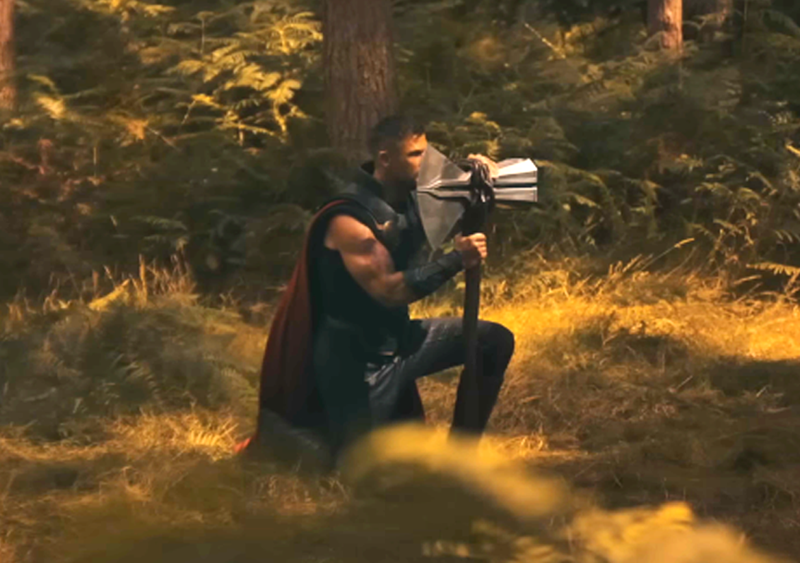 THOR: AVENGERS DOOMSDAY DOUBLE BIT — thumbnail 4