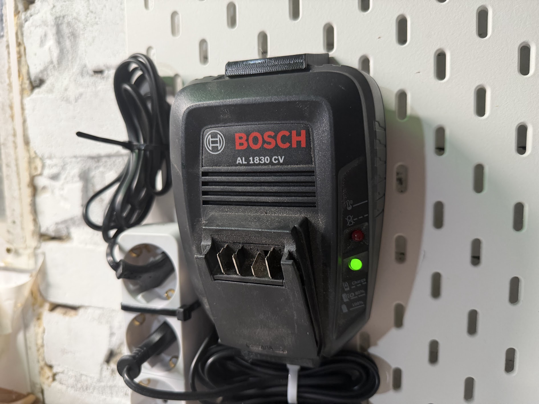 Bosch Charger AL1830CV SKADIS Mount