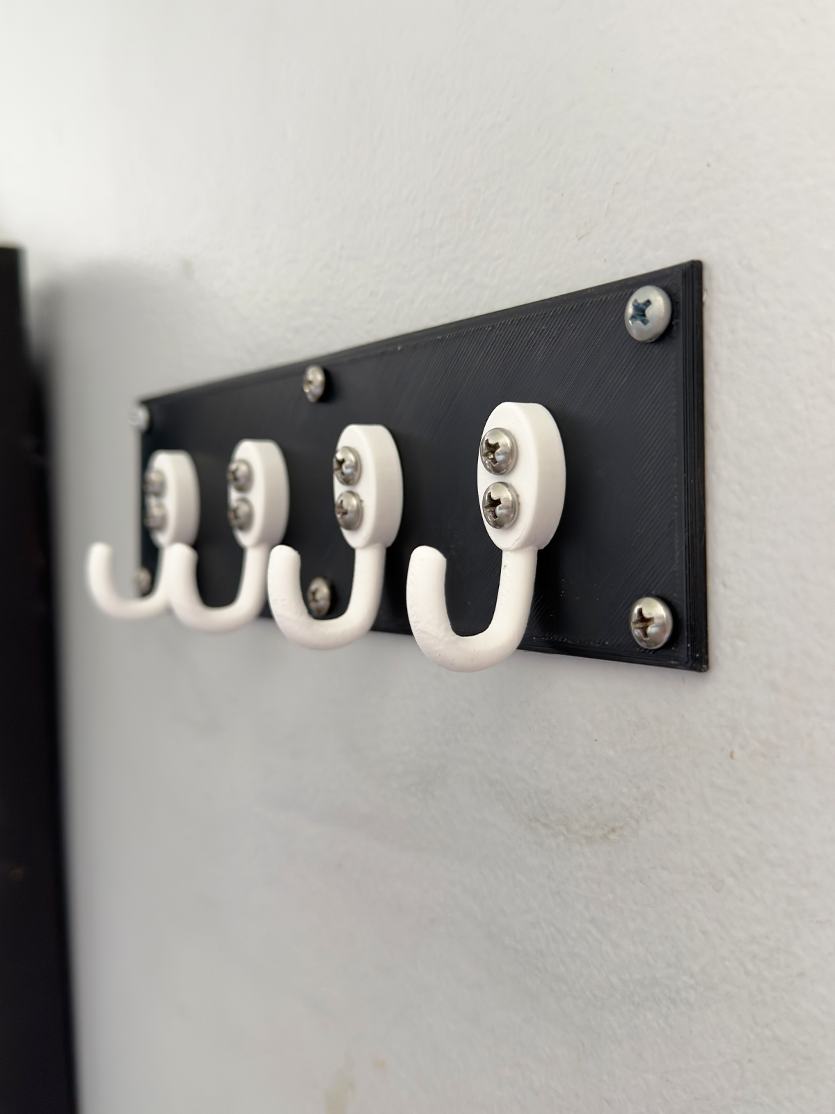Miniatura 2 do modelo 3D Key Hook Mount