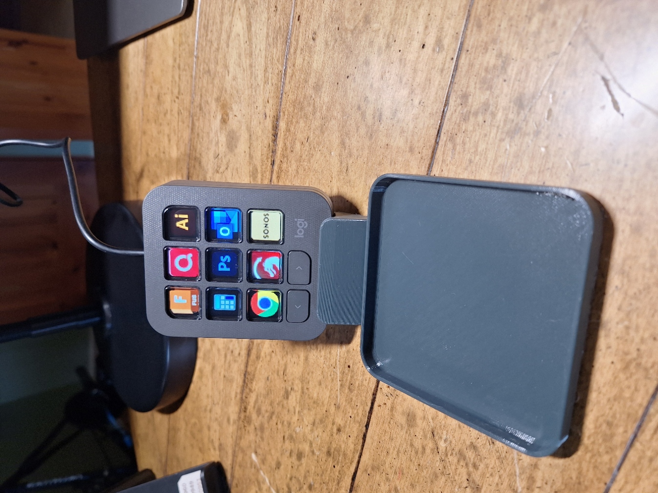 Logitech MX Creative Console Holder — miniatura 4