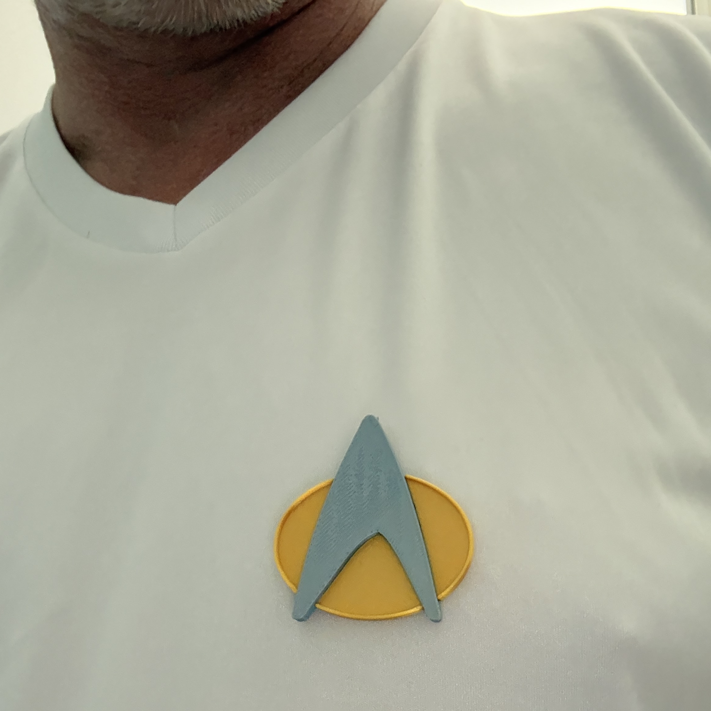 Magnetic Star Trek Starfleet insignia communicator