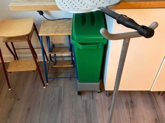 Pizzaspade (pizza peel/ pizza spade) holder