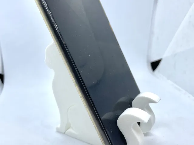Cat phonestand