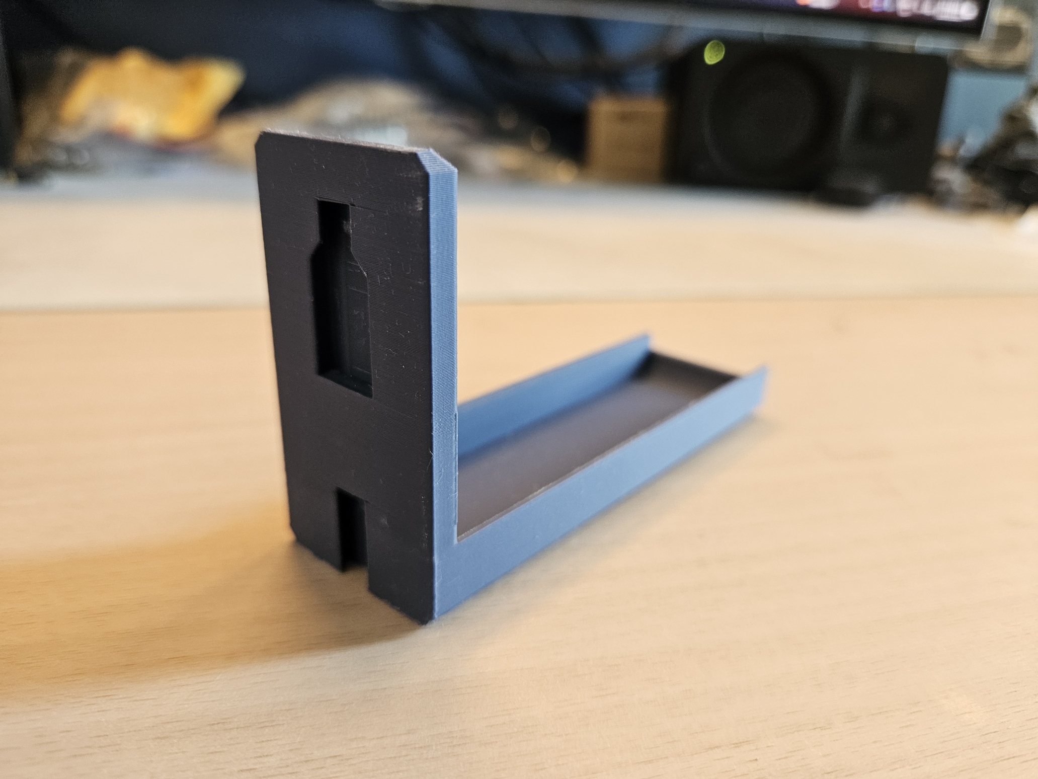 Niimbot D110 Label Printer Holder for Ikea Skadis (Ultimount Hook)