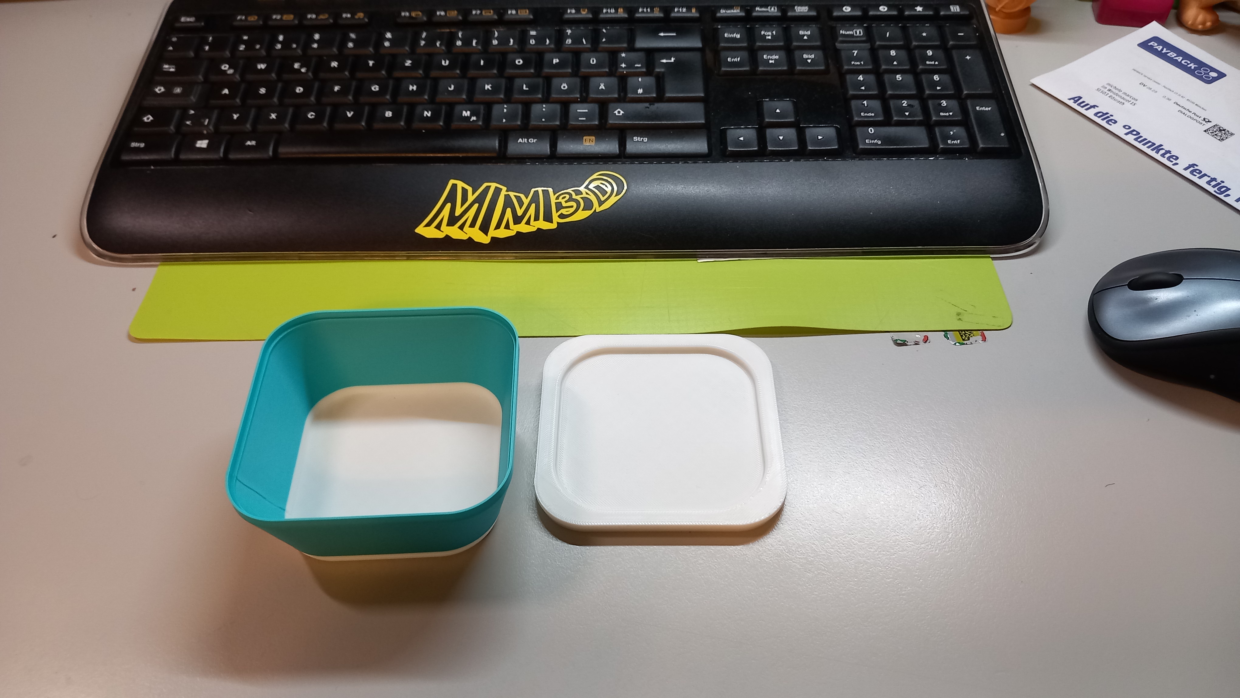 Miniatura 4 do modelo 3D Stackable Pet Food Container