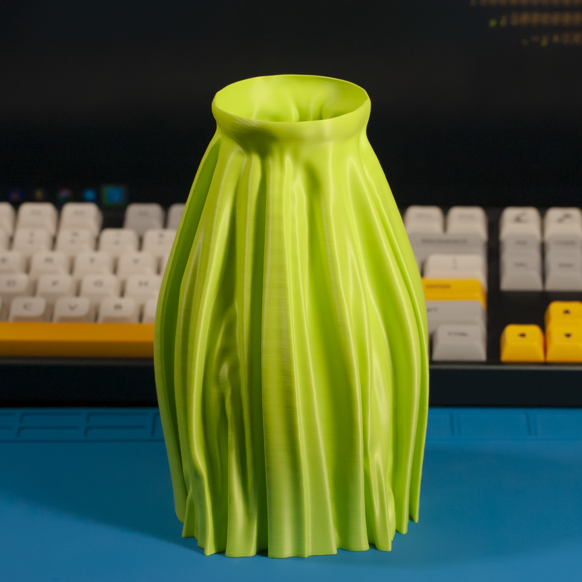Cloth vase
