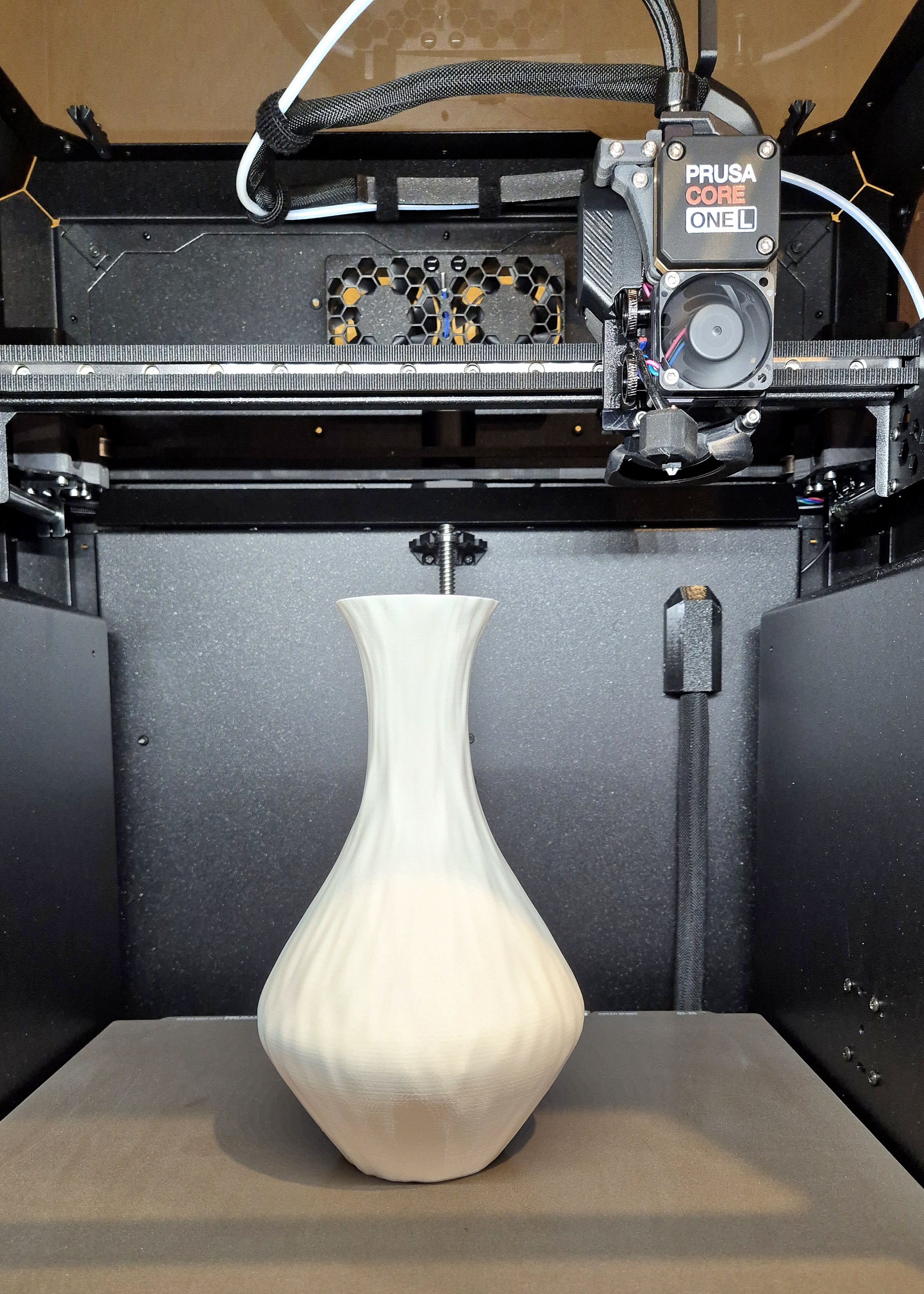 Vase ( simple and elegant )