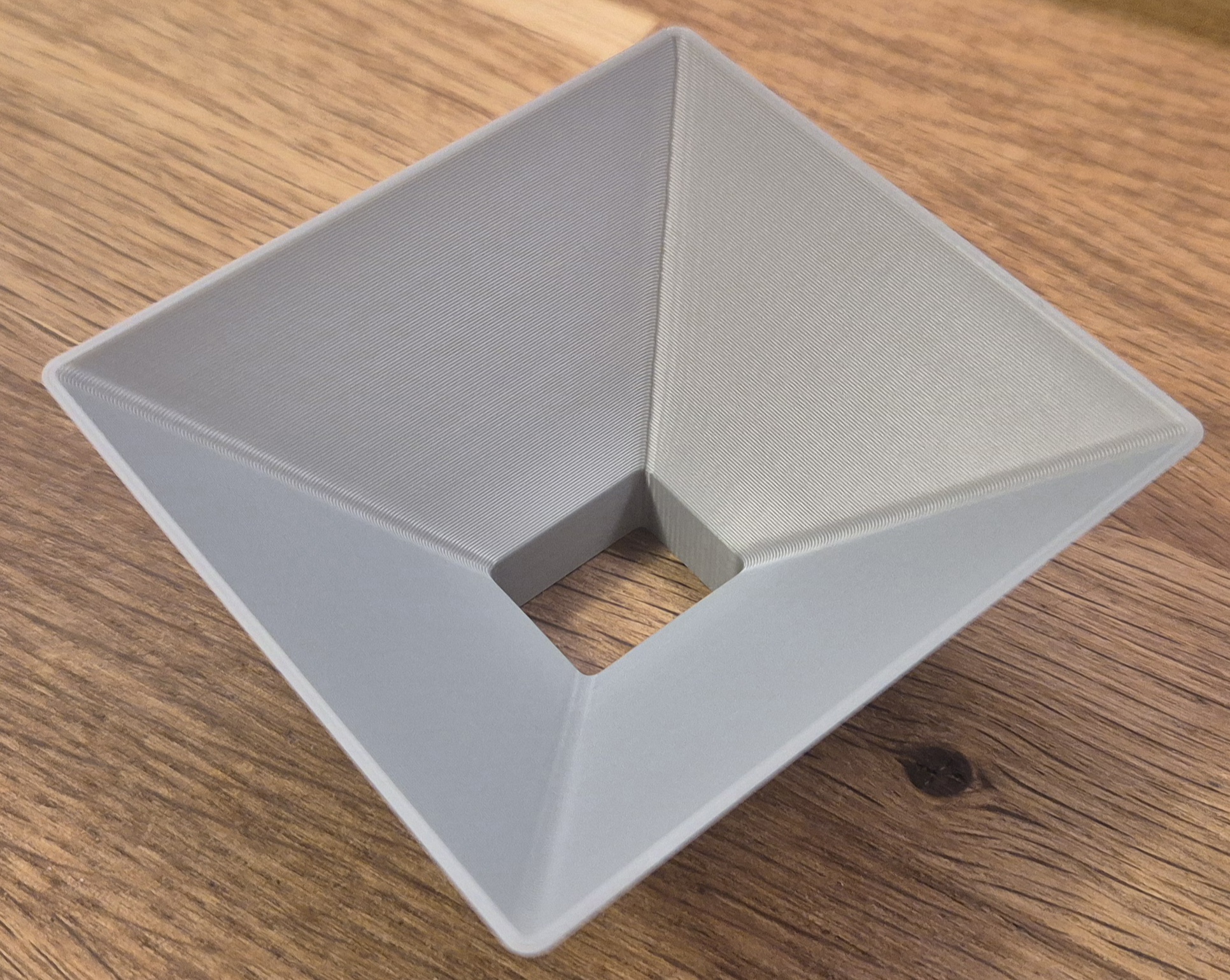 Parametric square funnel for 'gridfinity rebuilt' compartments