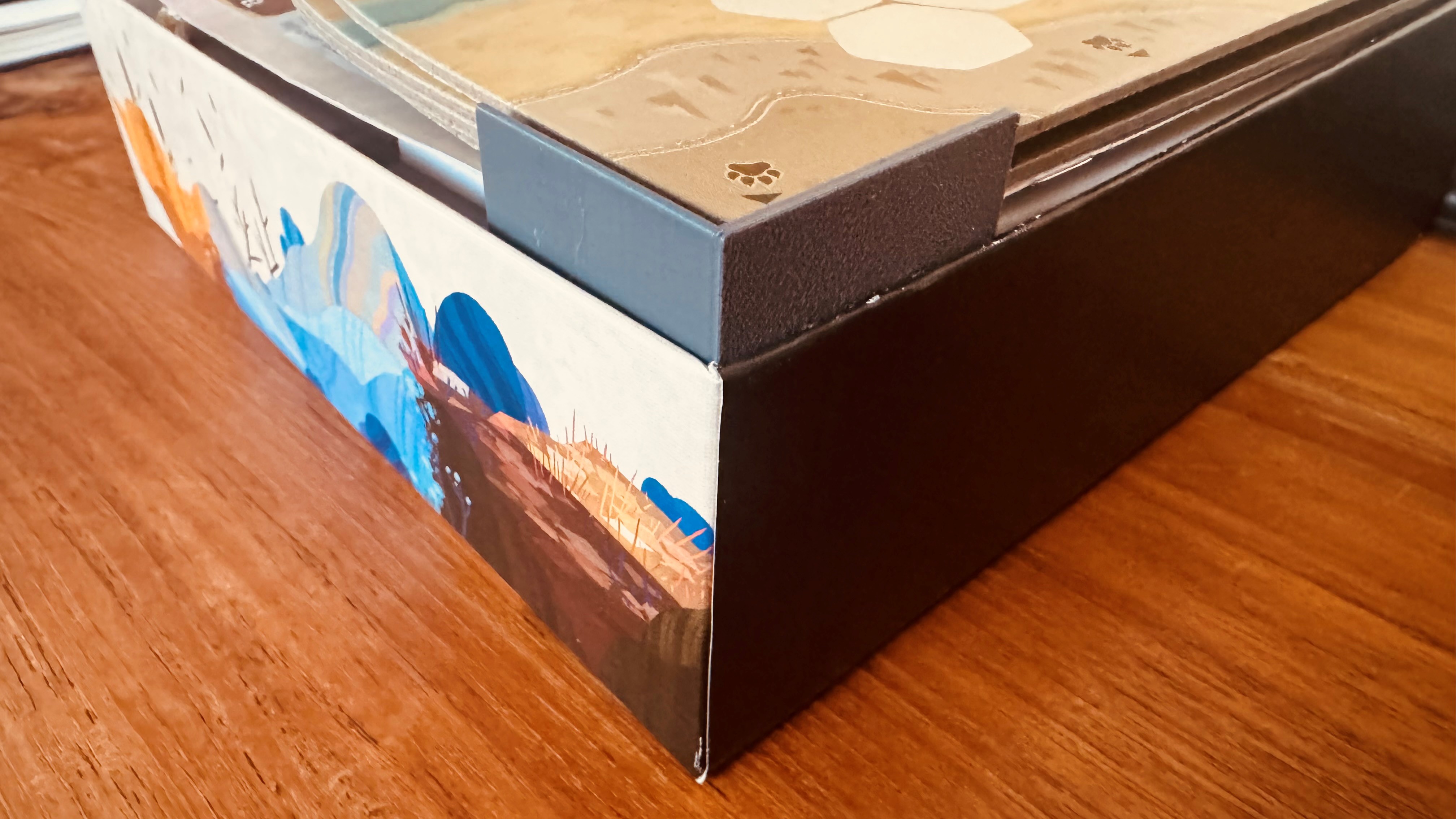 Lid Lift support for Board game boxes