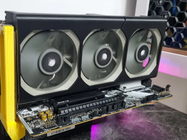 INNO3D RTX 3060 Ti 3Fan Shroud