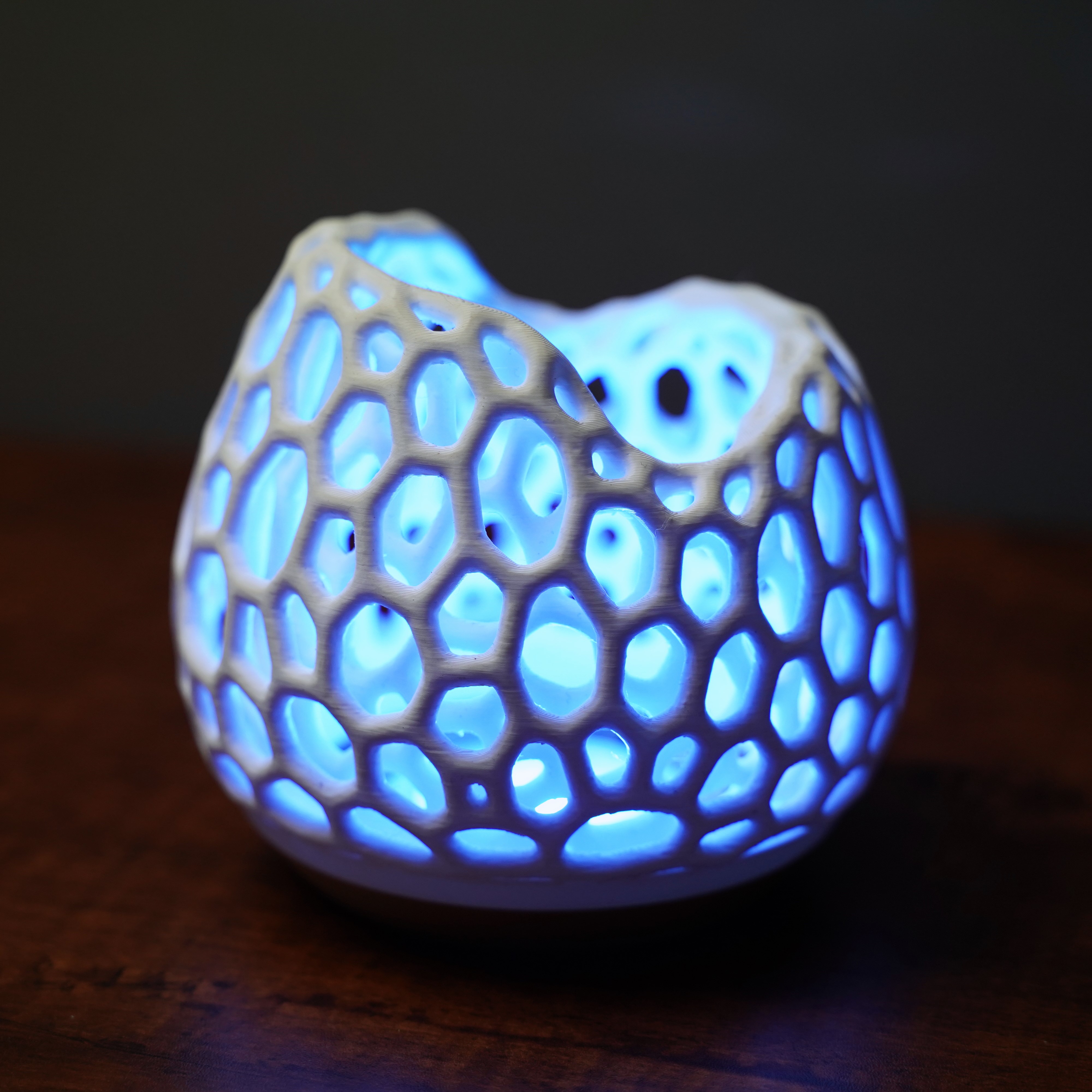 Voronoi Mood Lamp