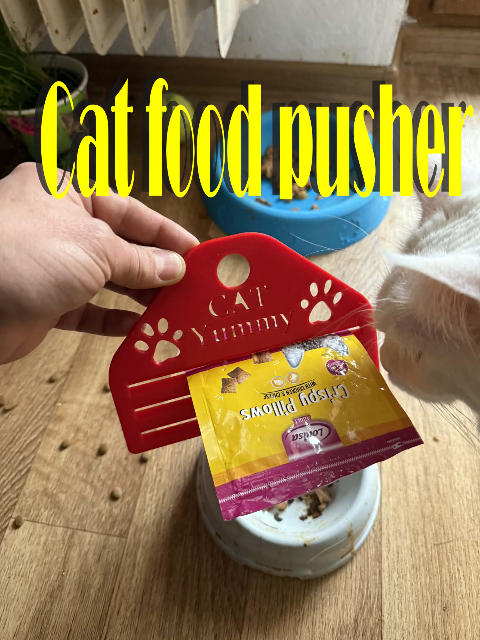 Cat food pusher