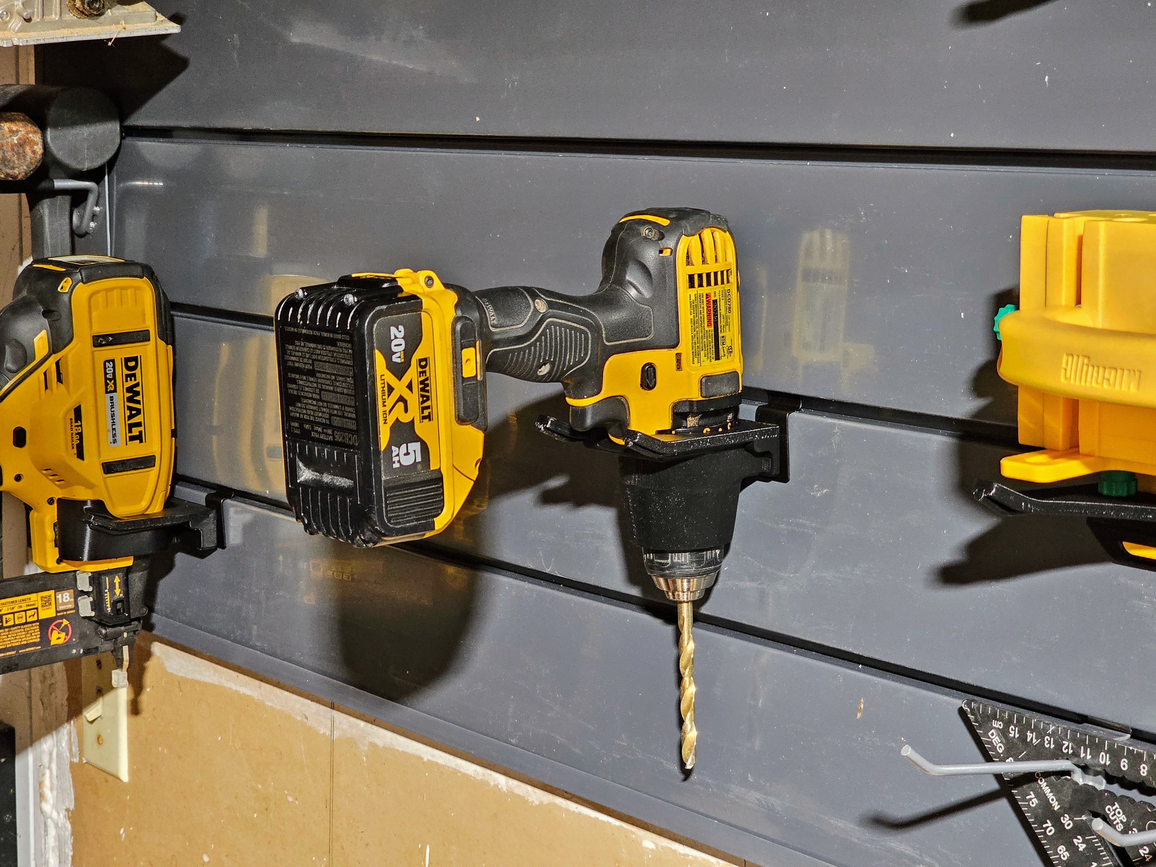 Slatwall DeWALT 20V MAX Drill Hanger