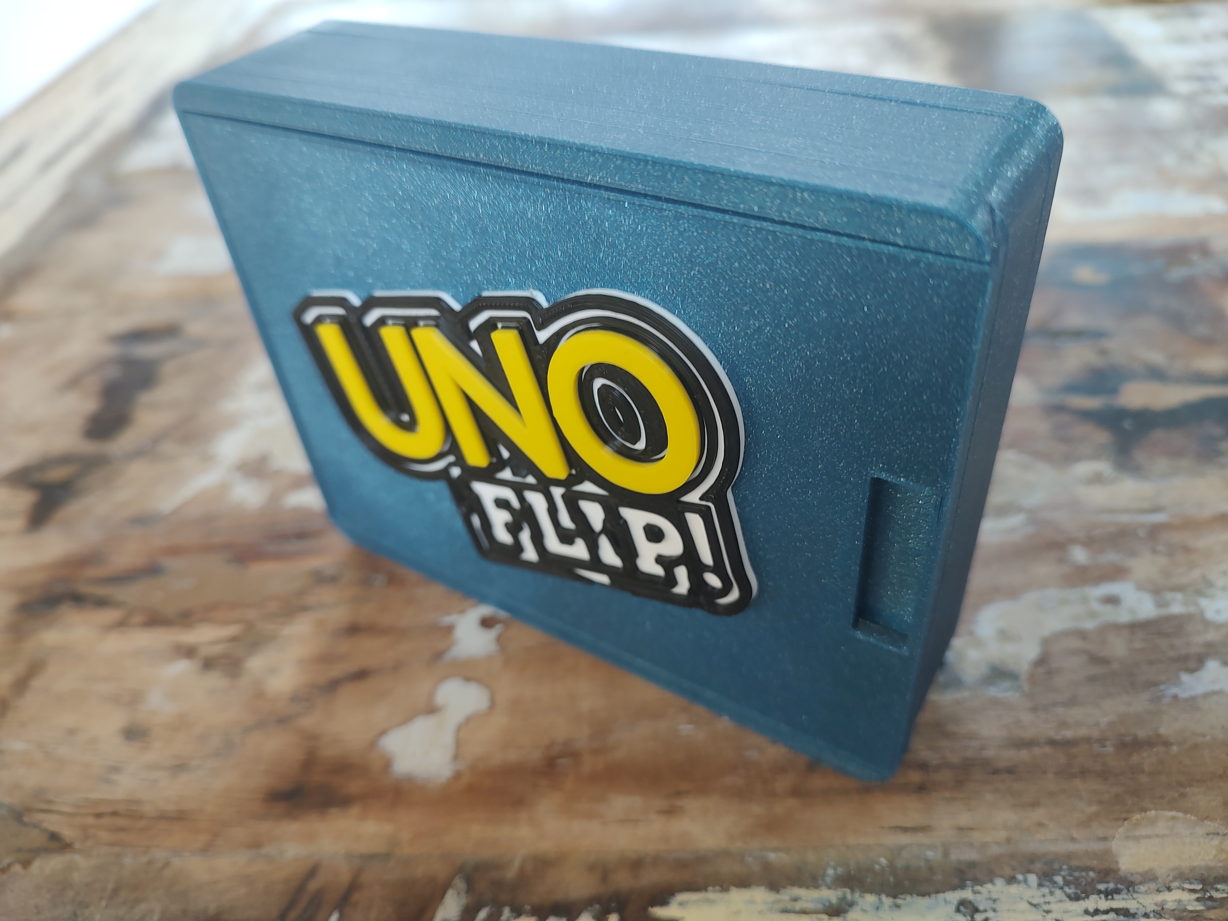 UNO FLIP box