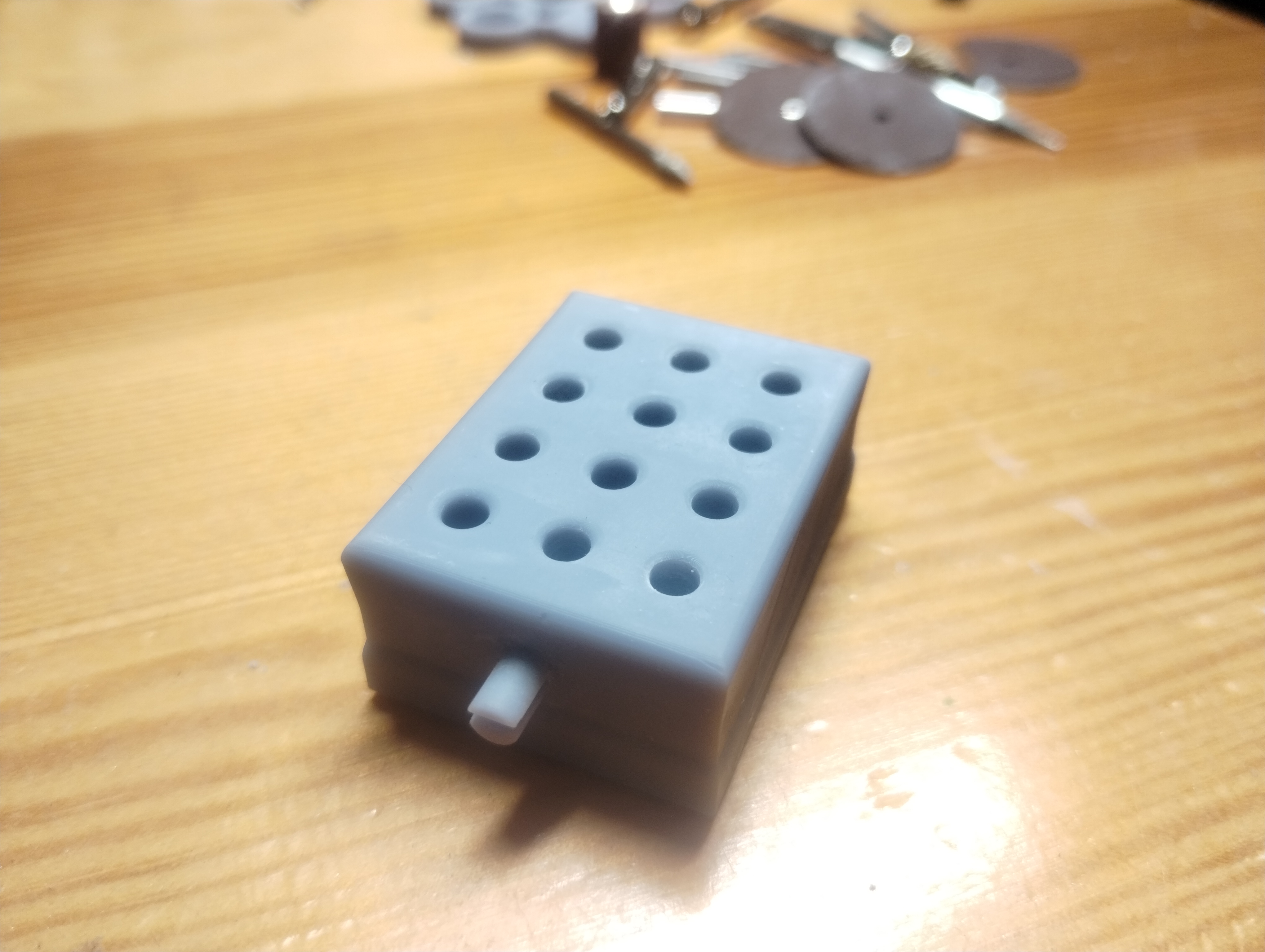 Holder for your favorite mini multitool staff — miniatura 2