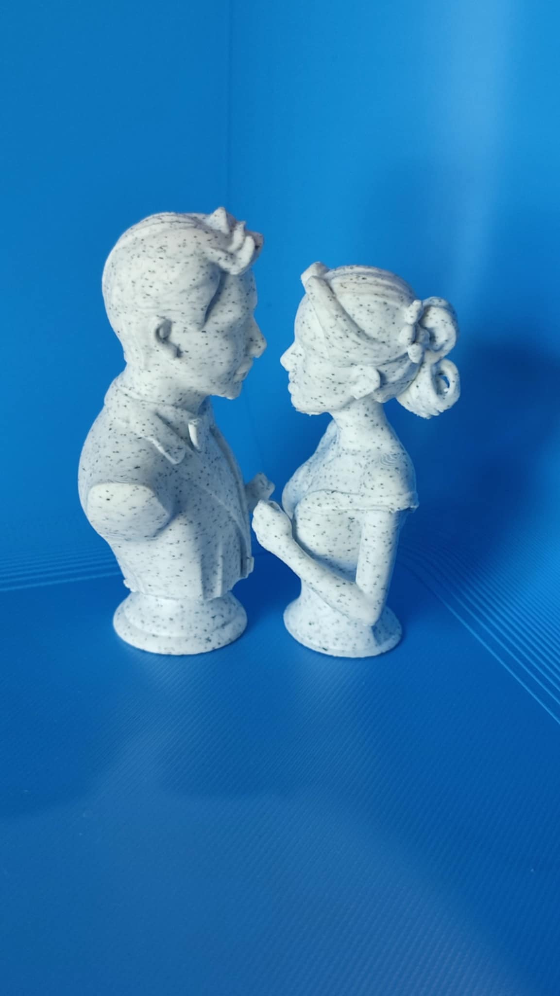 Miniatura 2 do modelo 3D Couple Statue
