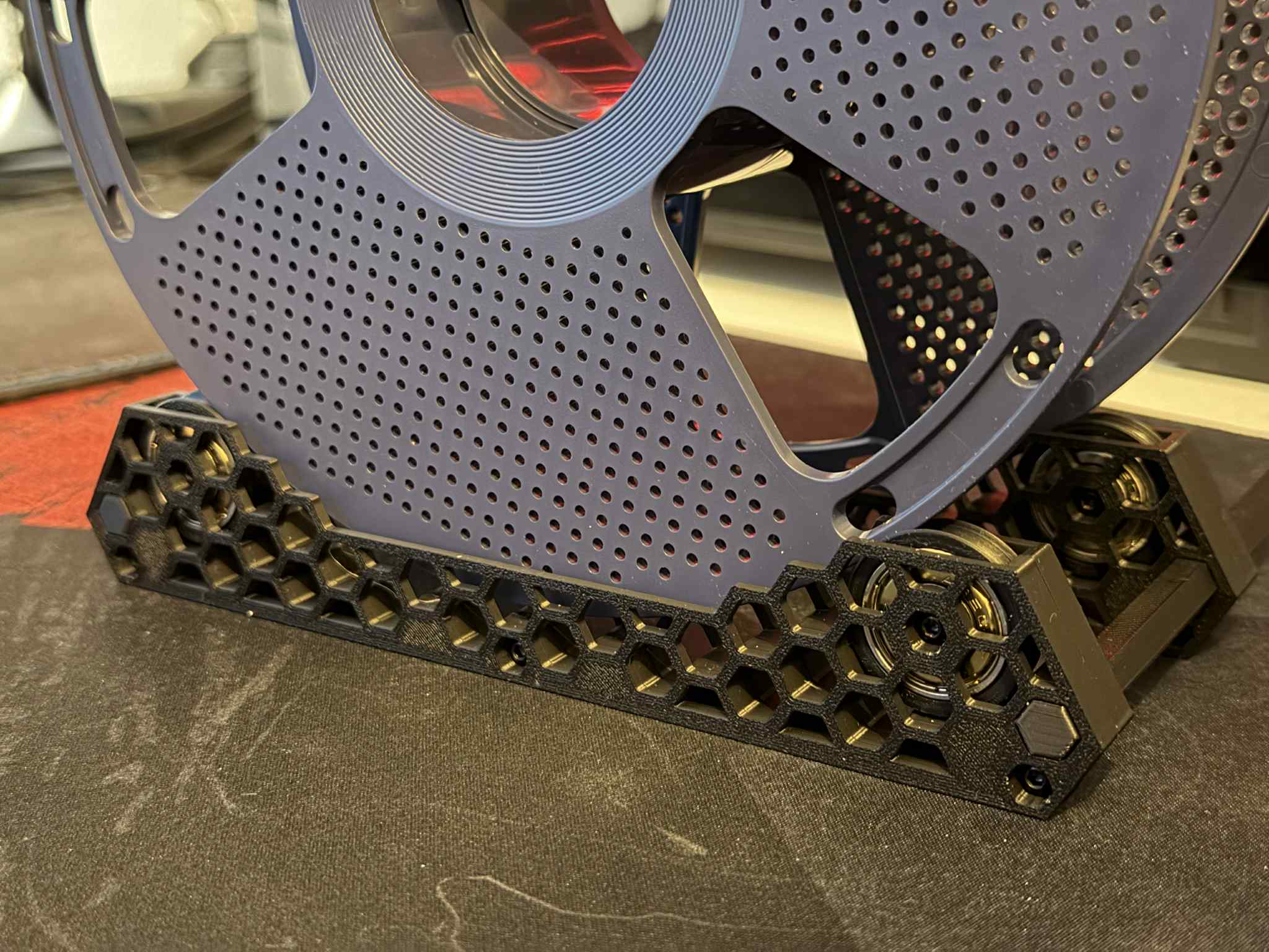Hexagon Spool Roller