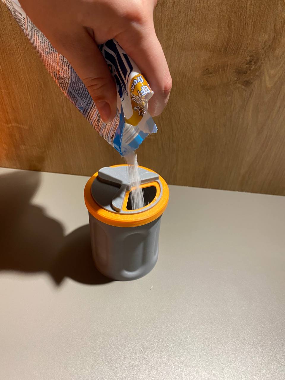 Bleach Powder Shaker — thumbnail 6