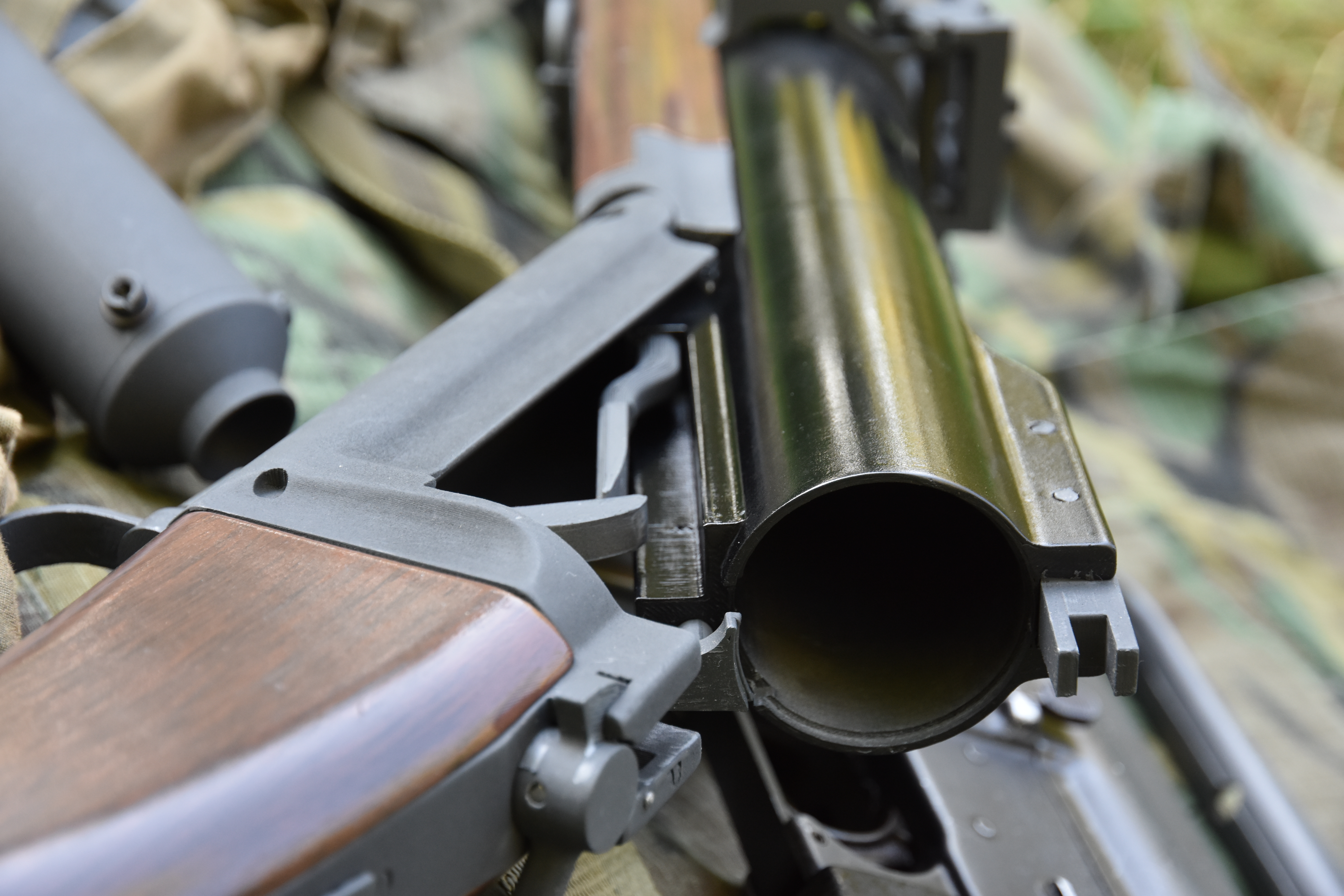 M79 Airsoft 40mm gas grenade launcher prop with KANARR CORP markings and realistic parts. — miniatura 8