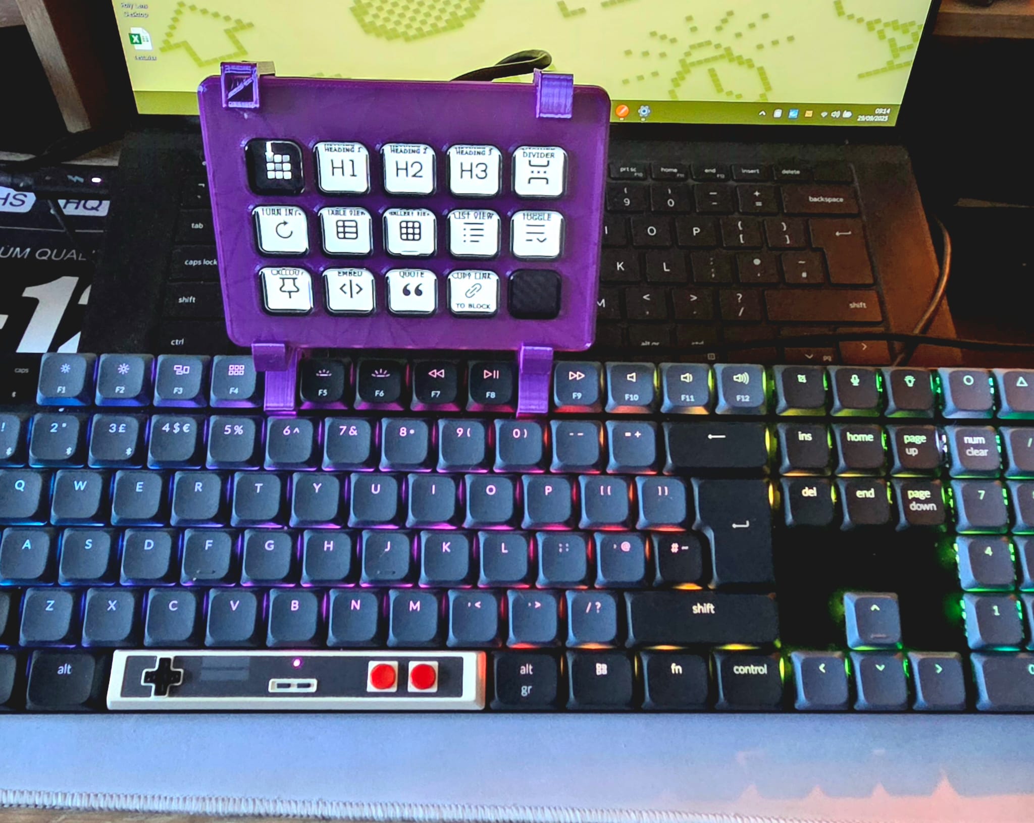 Keychron K5 V2/Pro/Max Stream Deck MK2 Keyboard Mount