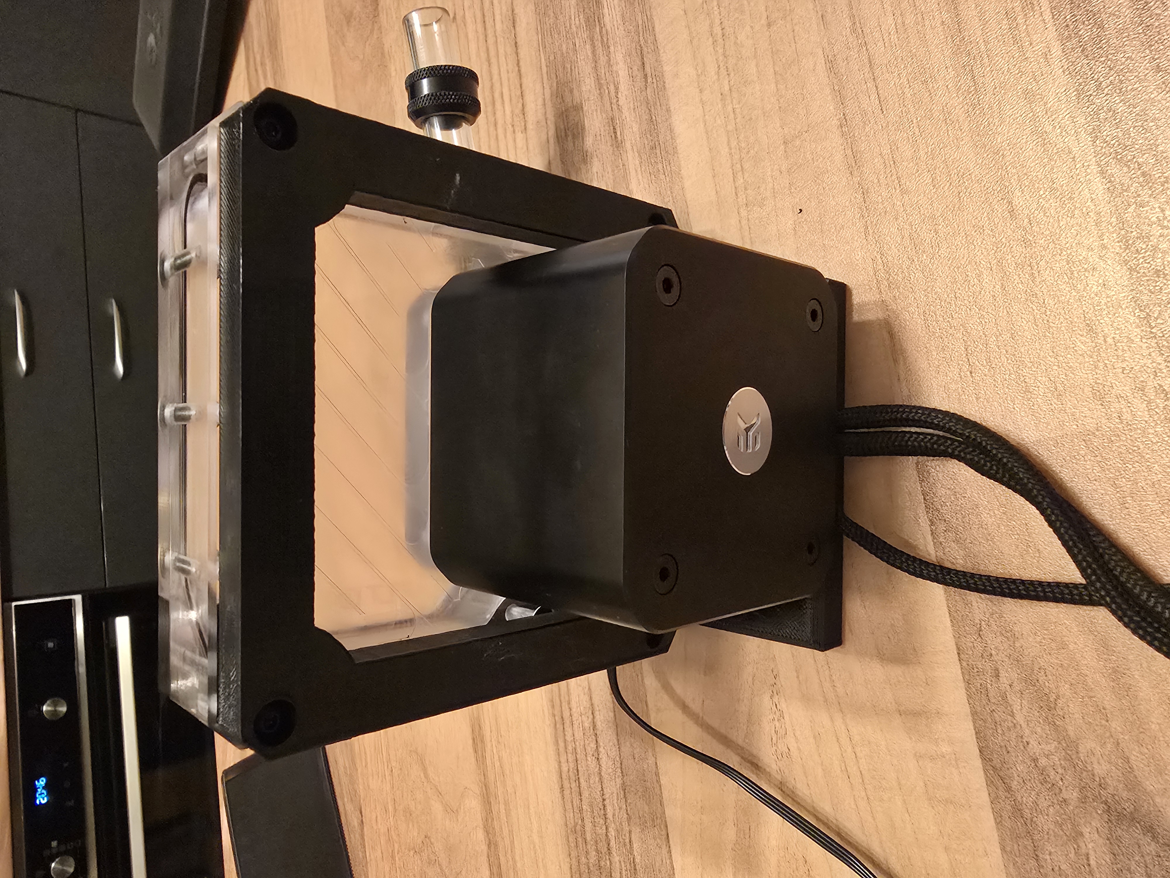 LianLi A3 EK FLT 120 mount