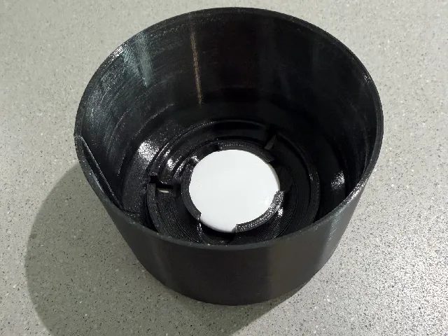 Hydroflask boot with AirTag holder