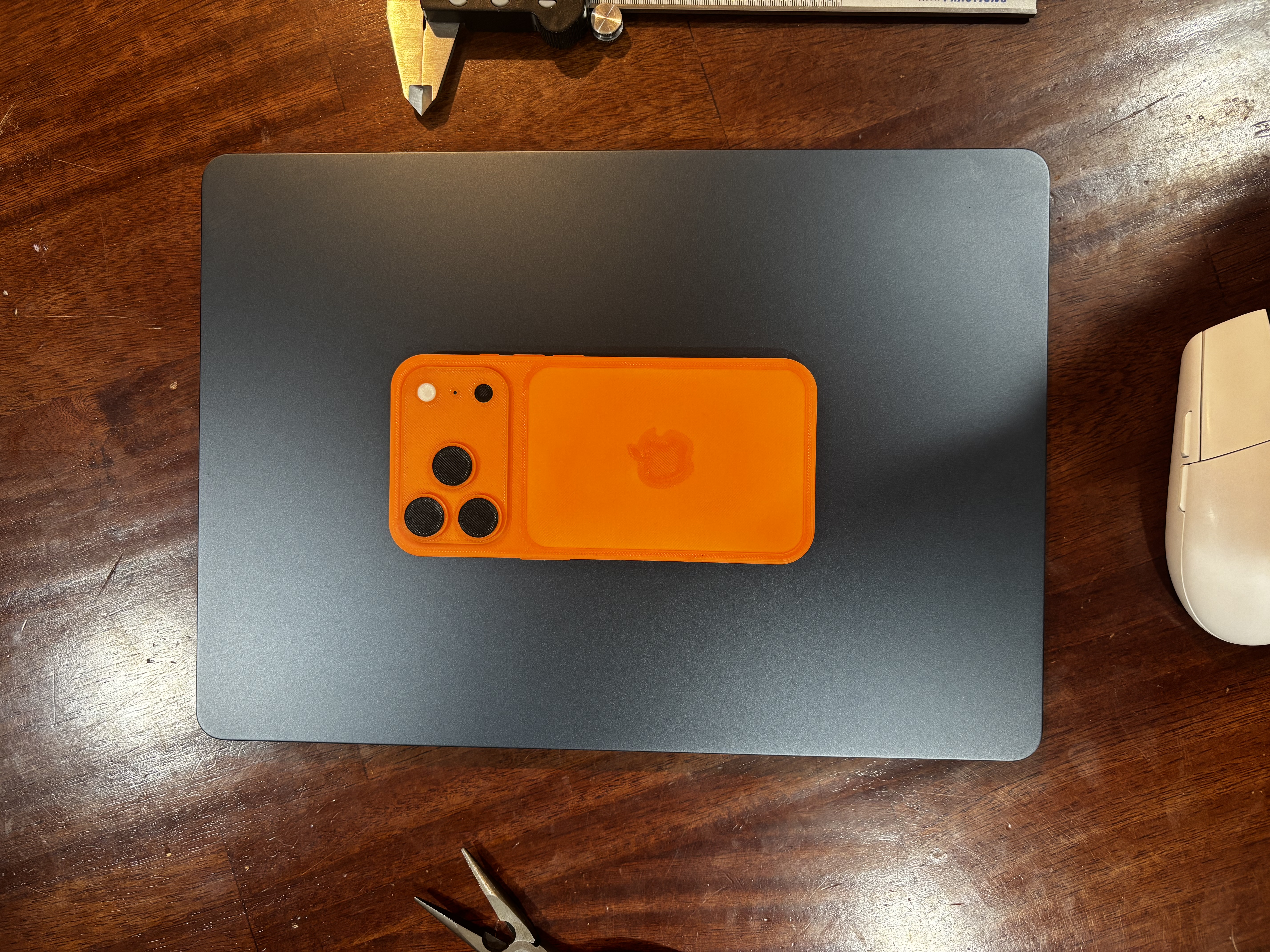 Miniatura 2 do modelo 3D iPhone 17 Pro Max