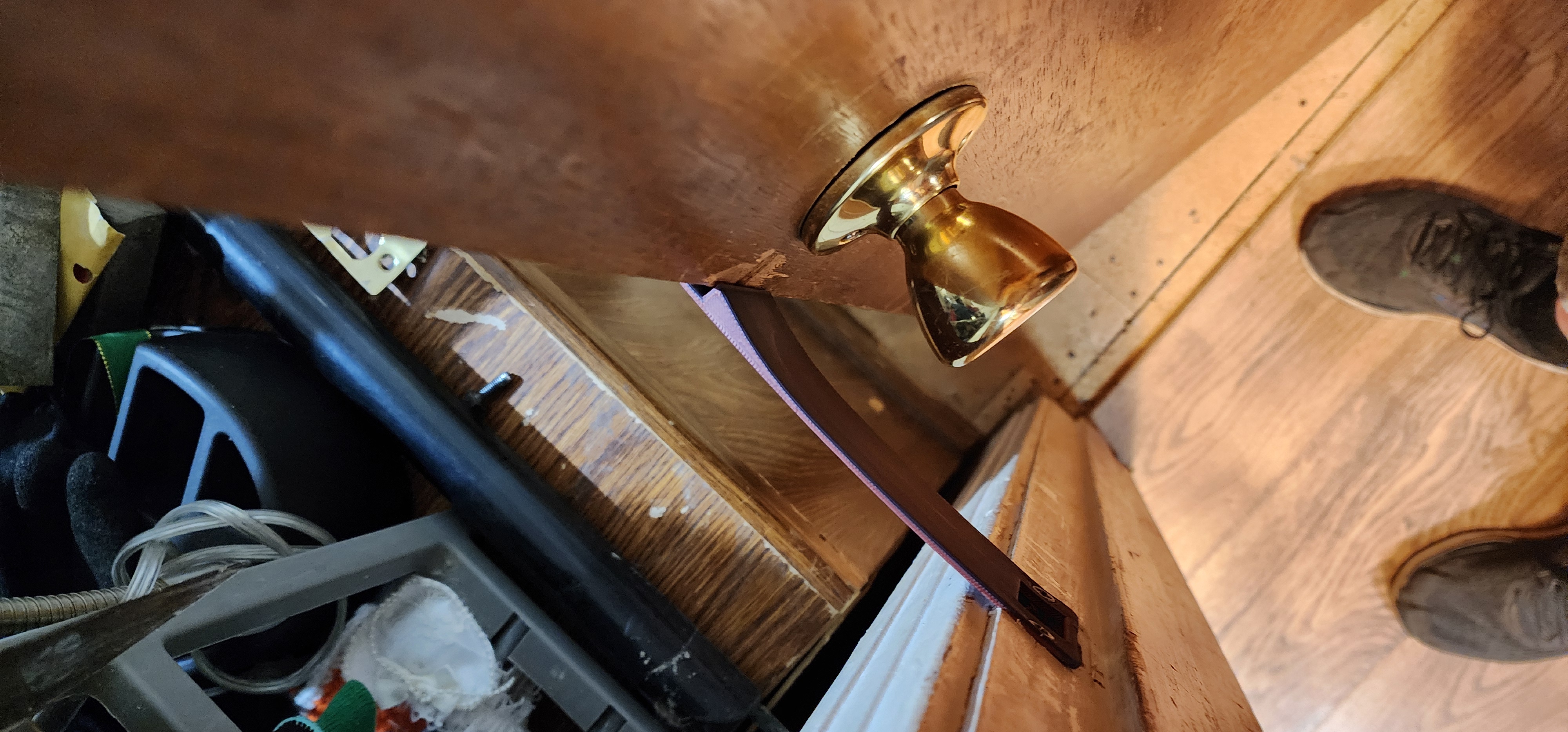 CAT ACCESS DOORSTOP — thumbnail 2
