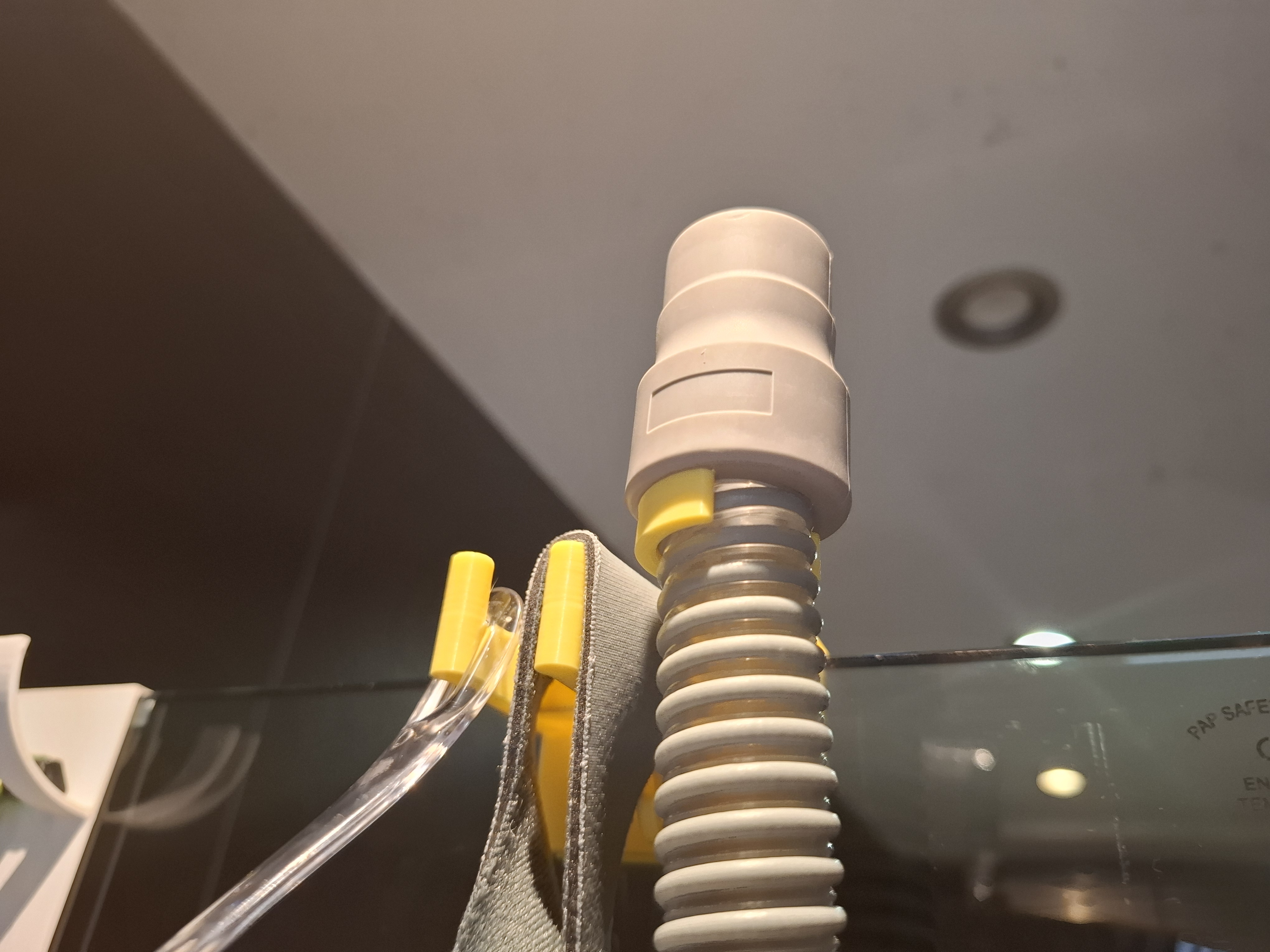 CPAP hose and mask drying hook (for shower glass or rod)