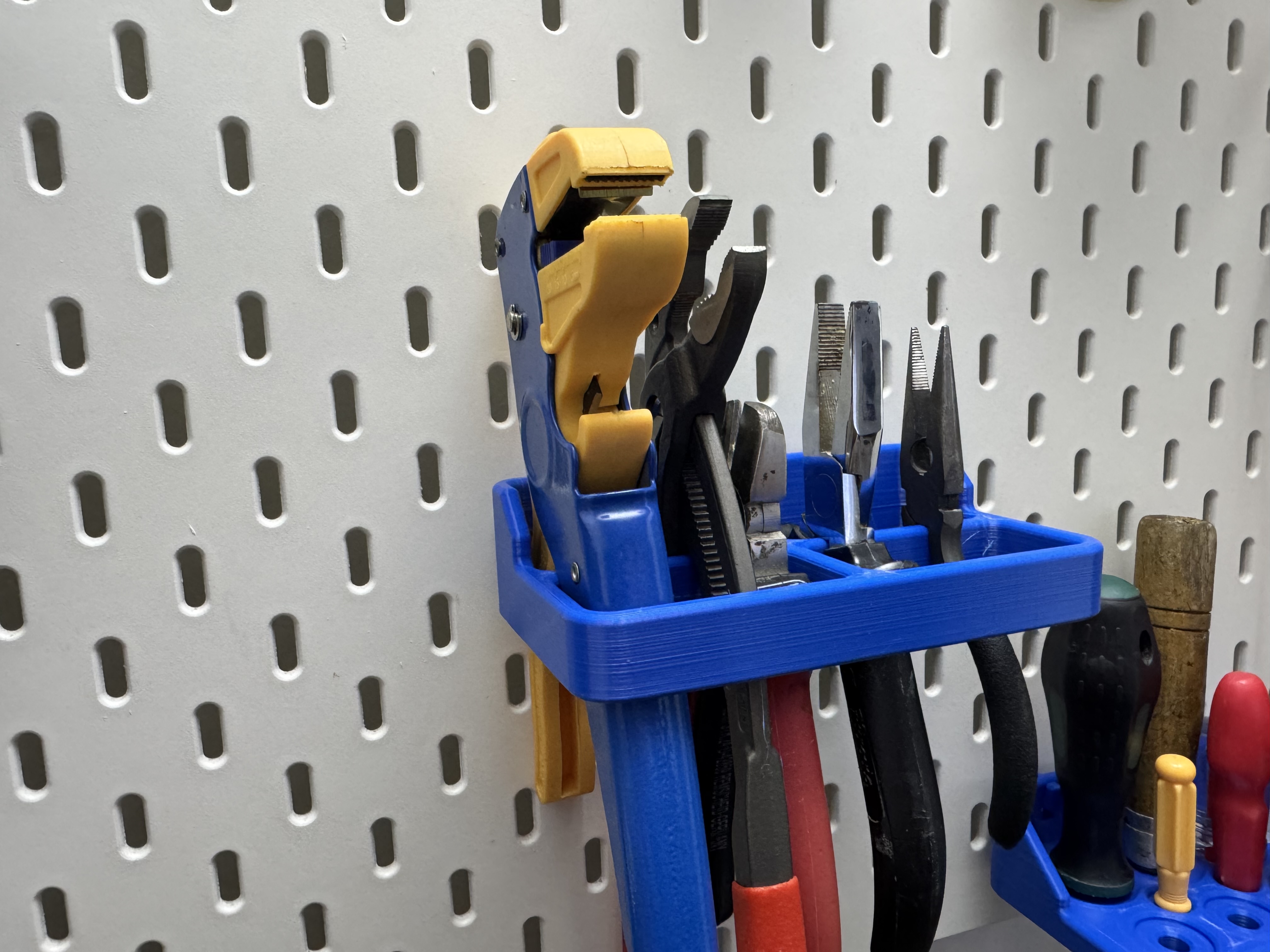 IKEA SKADIS Pliers holder v2
